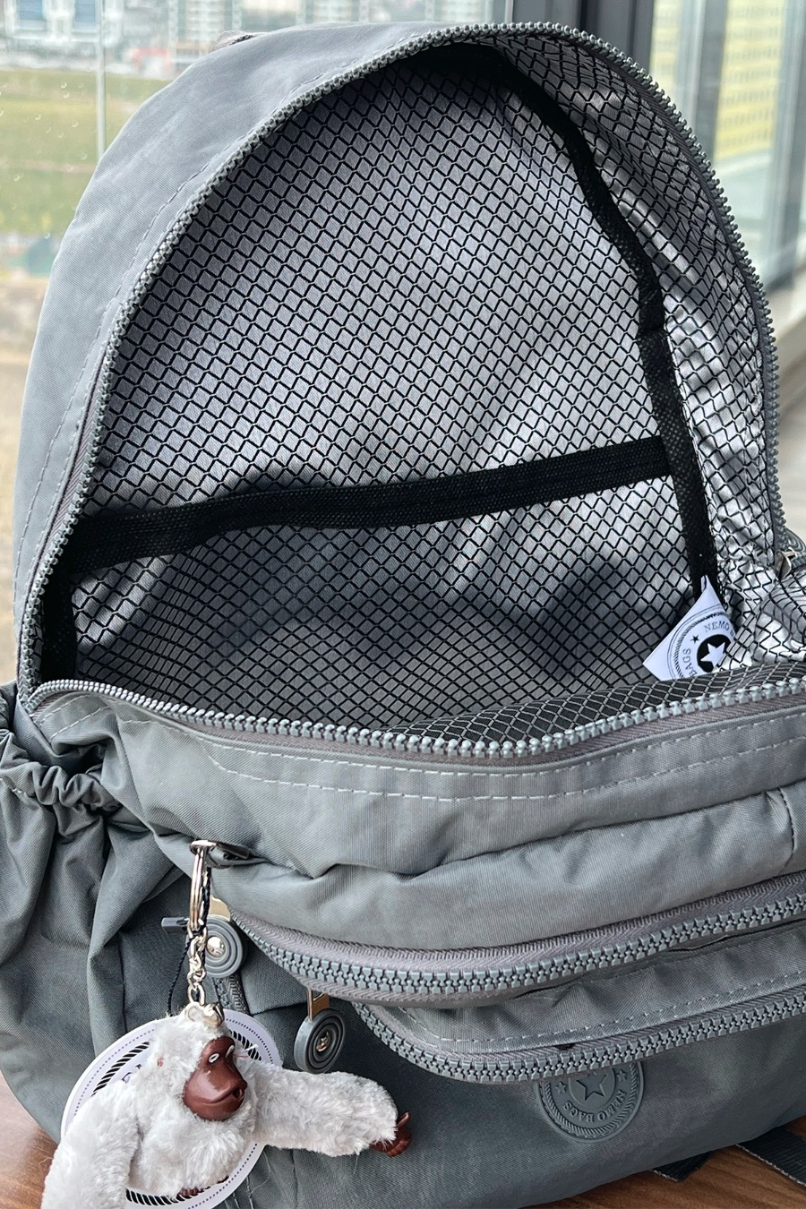 NEMO BAGS Unisex GRİ Sırt Çantası Okul Çantası Laptop ve Seyahat Çantası Su Geçirmez Spor Çantası 40x30x15cm