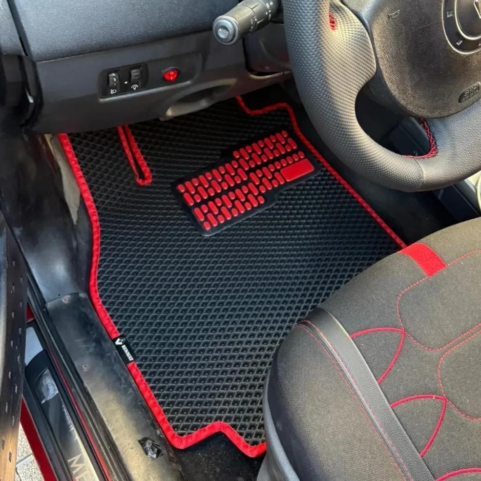 Renault Megane 2 Kasa Akıllı Premium Eva Oto Paspas (Aksesuarlar Fiyata Dahil Değildir)