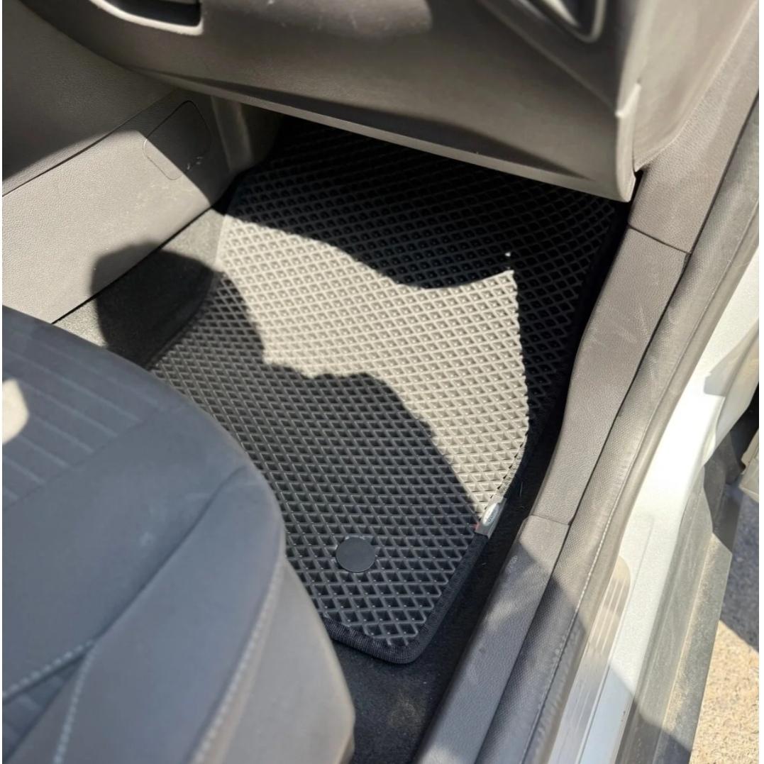 Ford Focus 3 - 3.5 Kasa Akıllı Premium Eva Oto Paspas (Aksesuarlar Fiyata Dahil Değildir)