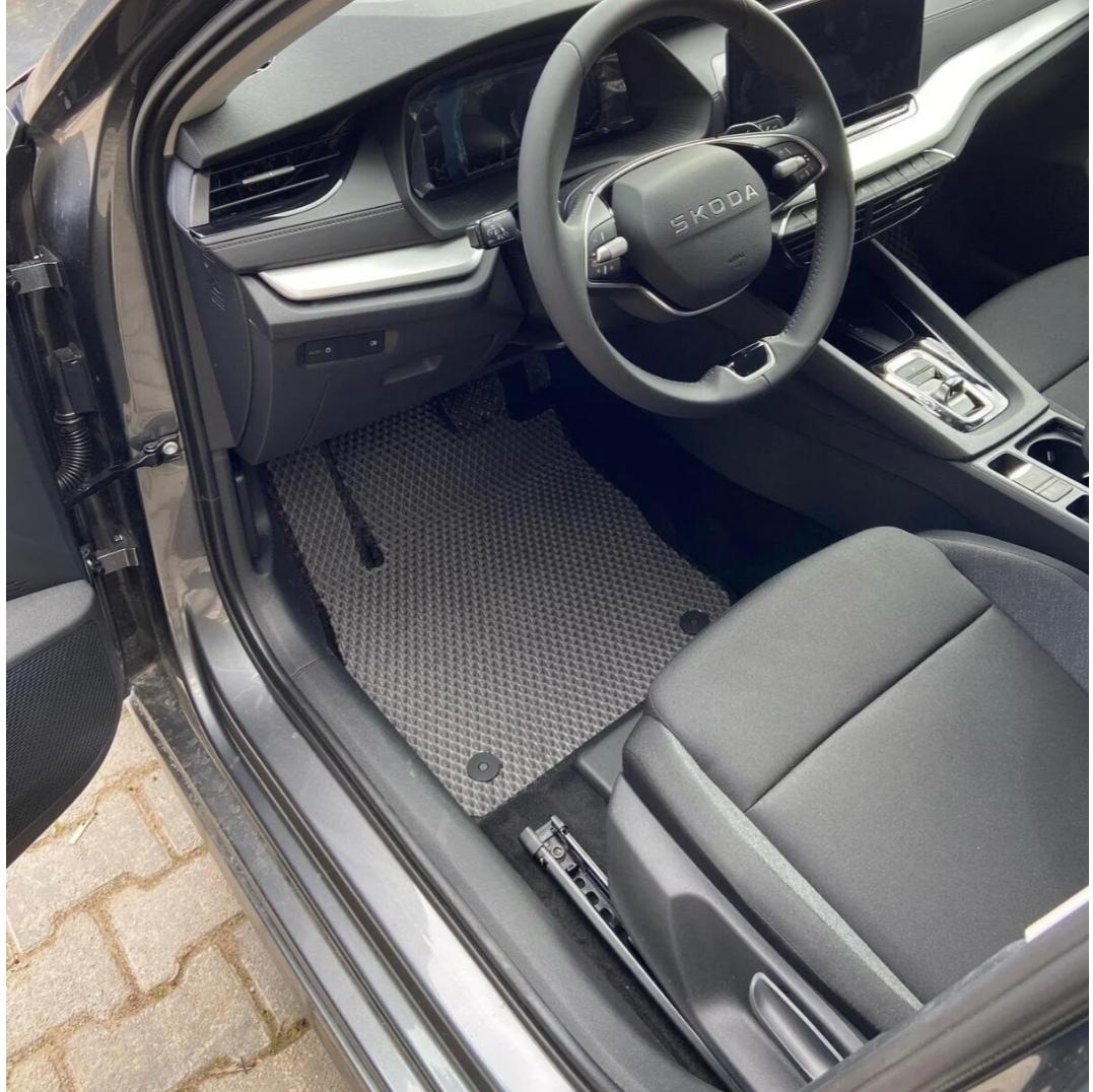 Skoda Octavia 2025+ Akıllı Premium Eva Oto Paspas (Aksesuarlar Fiyata Dahil Değildir)