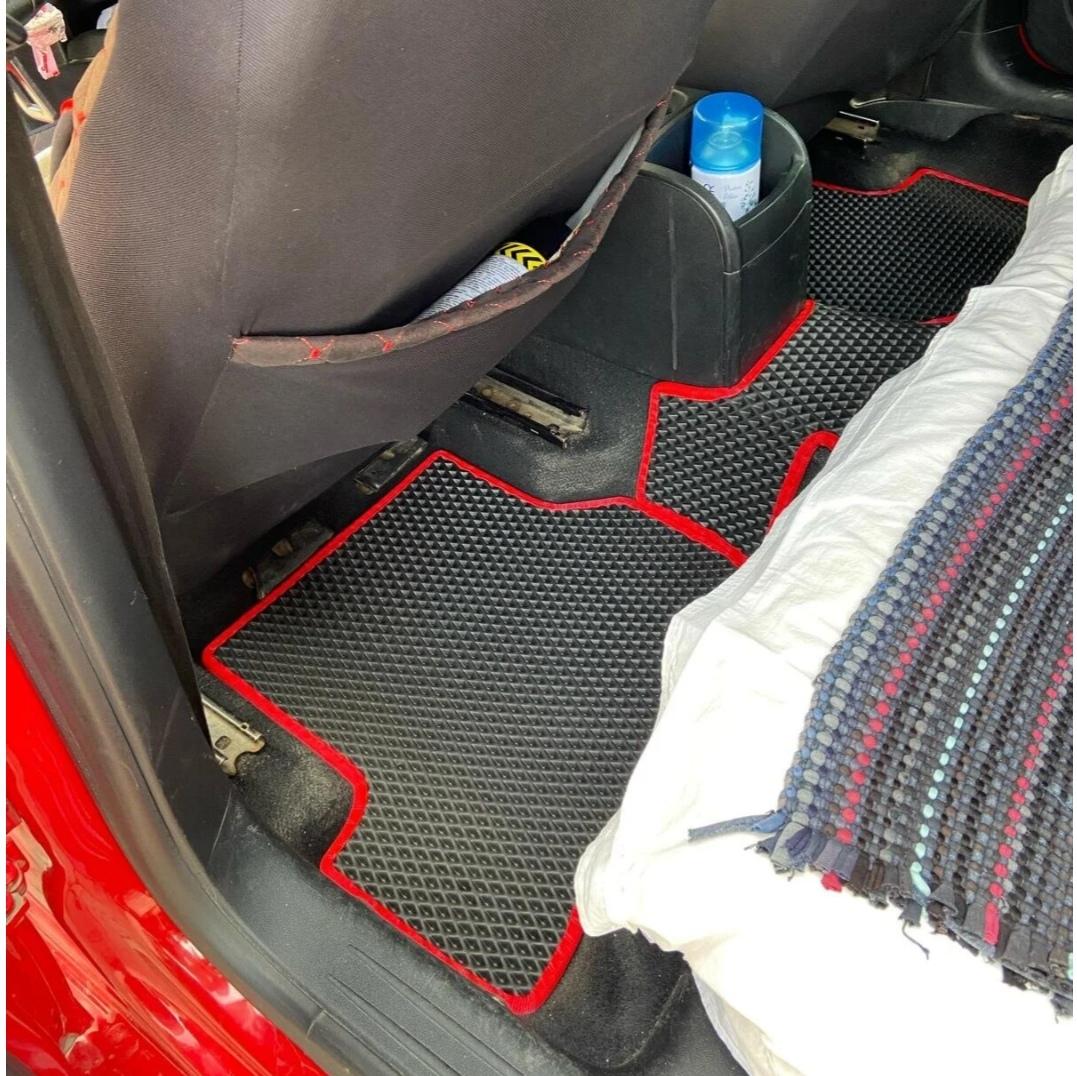 Seat Leon Mk2 2005 - 2013 Akıllı Premium Eva Oto Paspas (Aksesuarlar Fiyata Dahil Değildir)