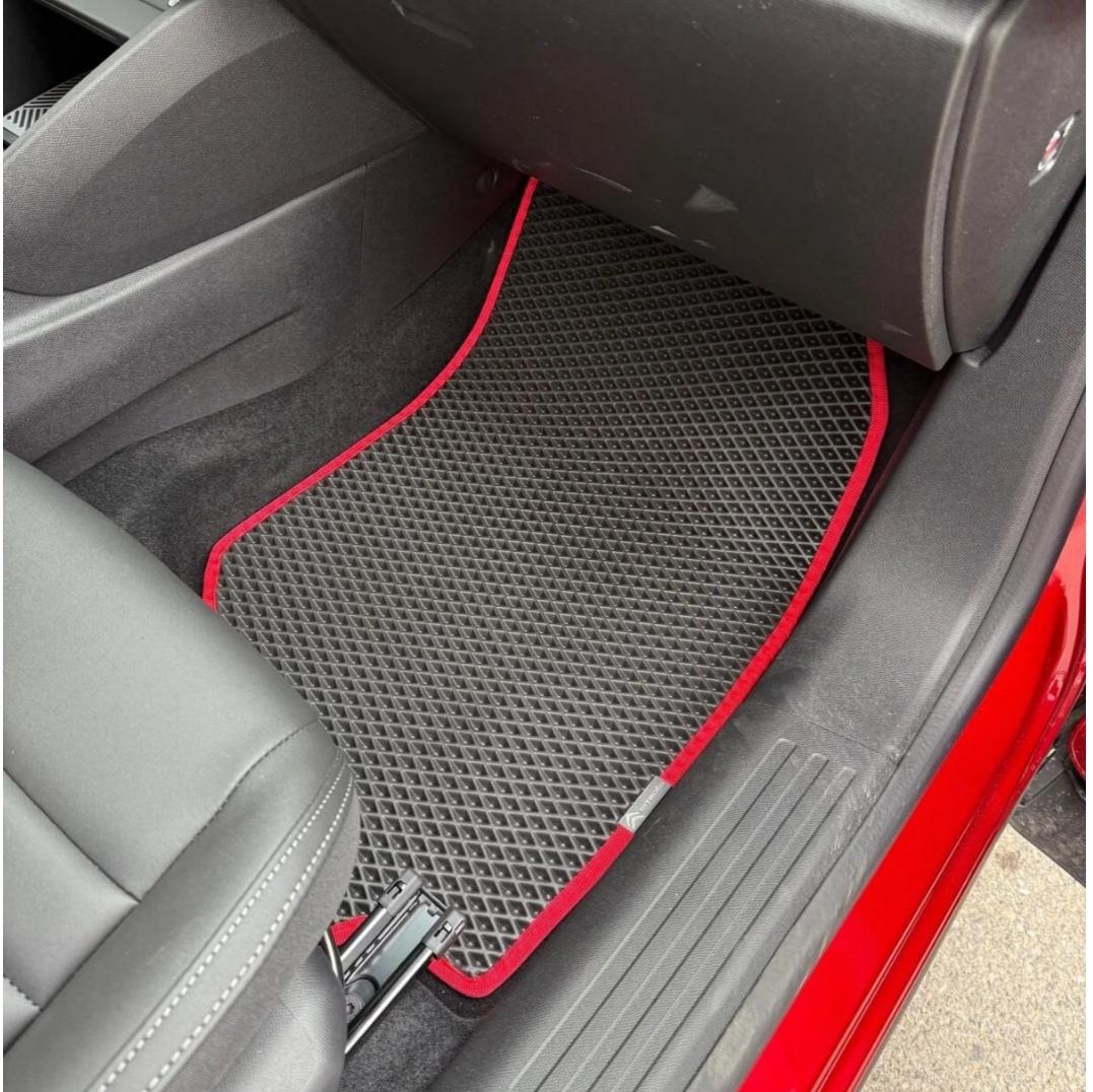 Citroen C4 2020 - 2024 Benzinli Kasa Akıllı Premium Eva Oto Paspas (Aksesuarlar Fiyata Dahil Değildir)