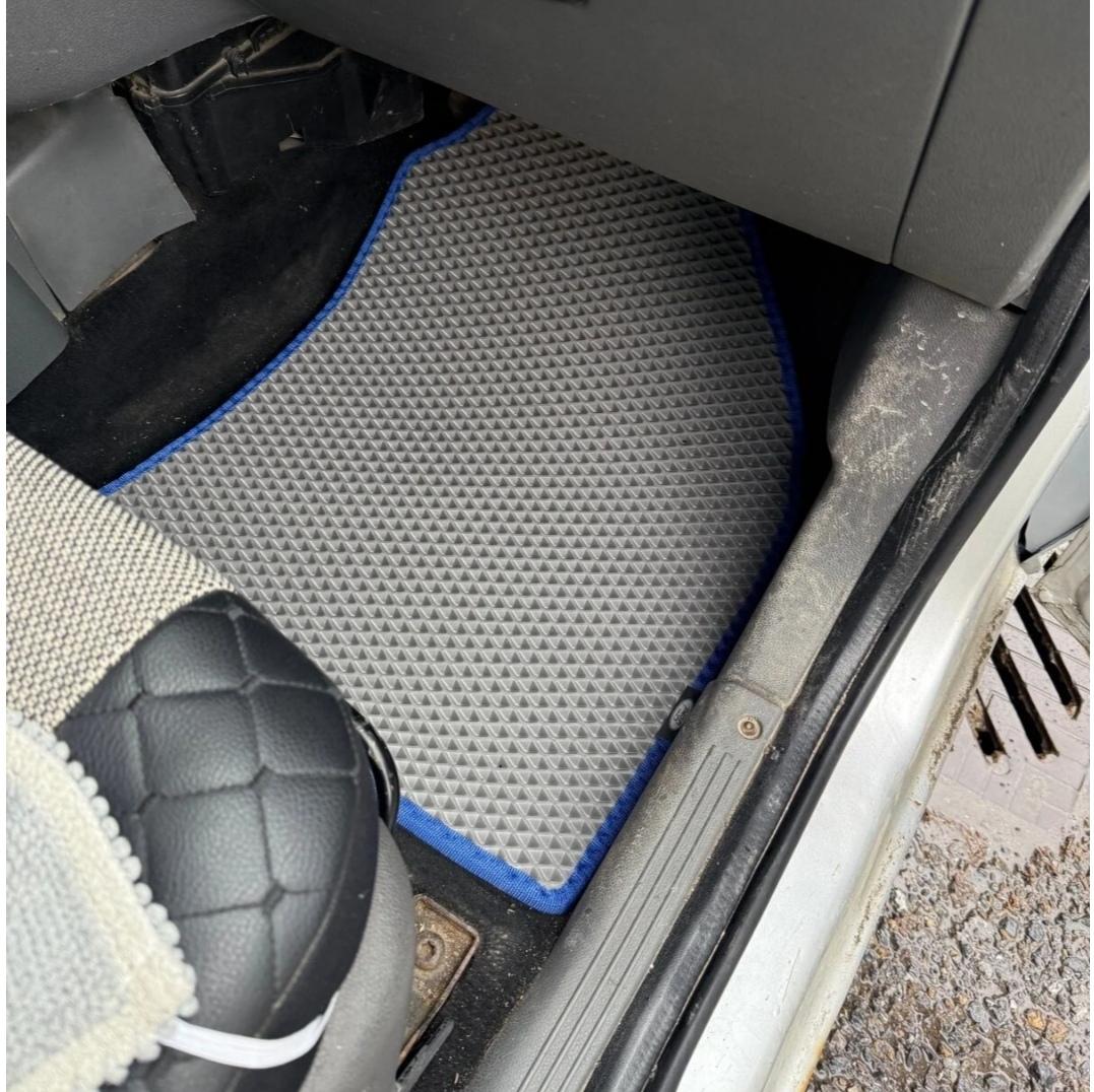 Ford Connect 2002 - 2013 Kasa Akıllı Premium Eva Oto Paspas (Aksesuarlar Fiyata Dahil Değildir)