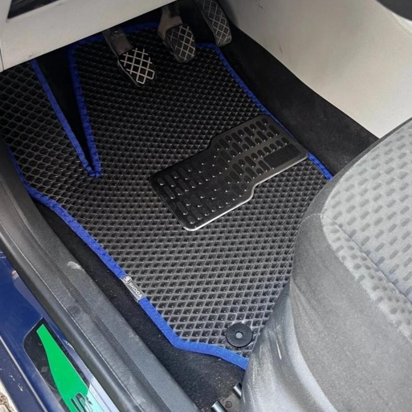 Skoda Fabia 2 2007 - 2014 Akıllı Premium Eva Oto Paspas (Aksesuarlar Fiyata Dahil Değildir)