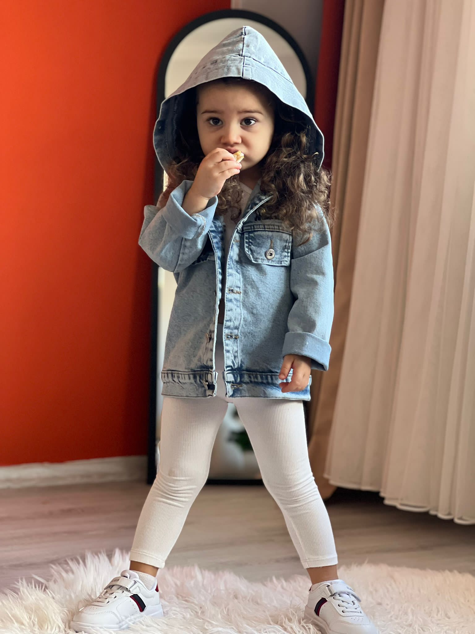 Kız Çocuk Mini Mous Kapüşönlü Ceket