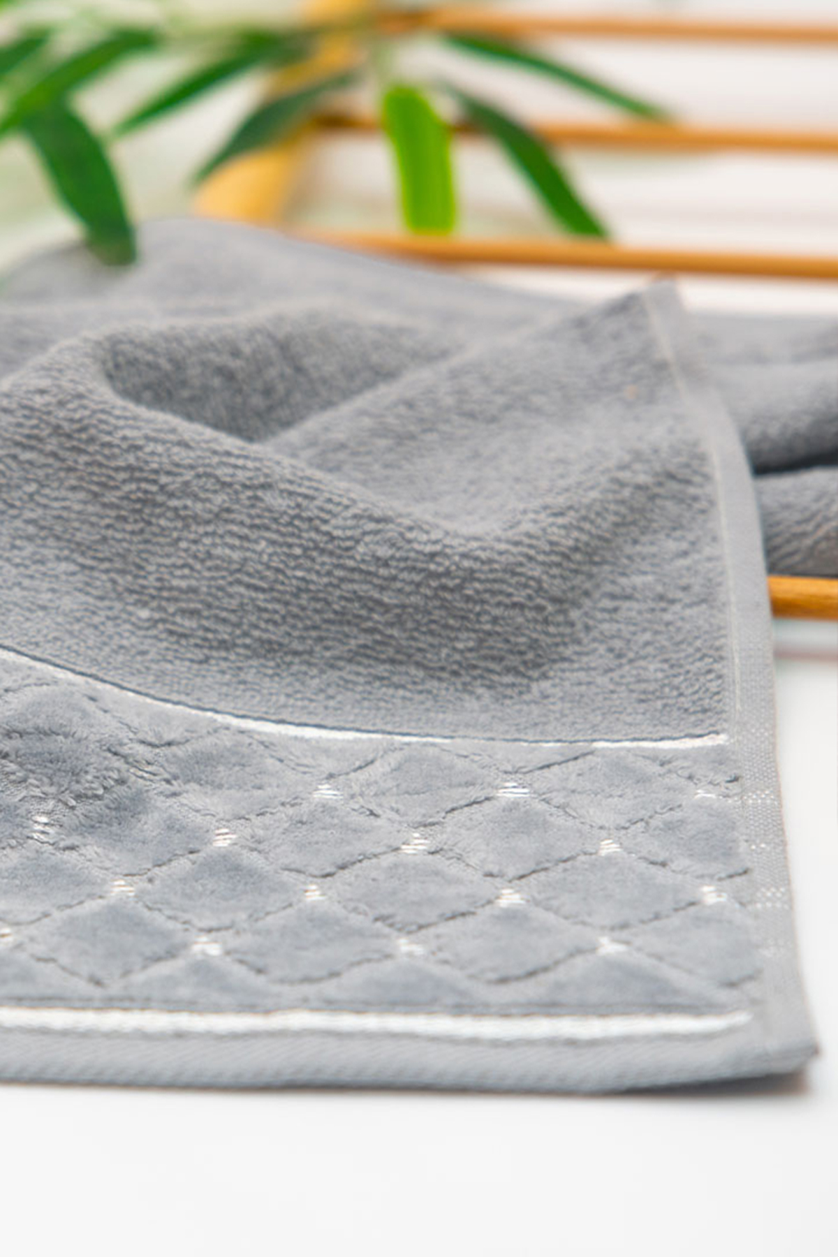 EL-Yüz-Havlusu-Yoncagül Motif Jakarlı-Gri-enex life