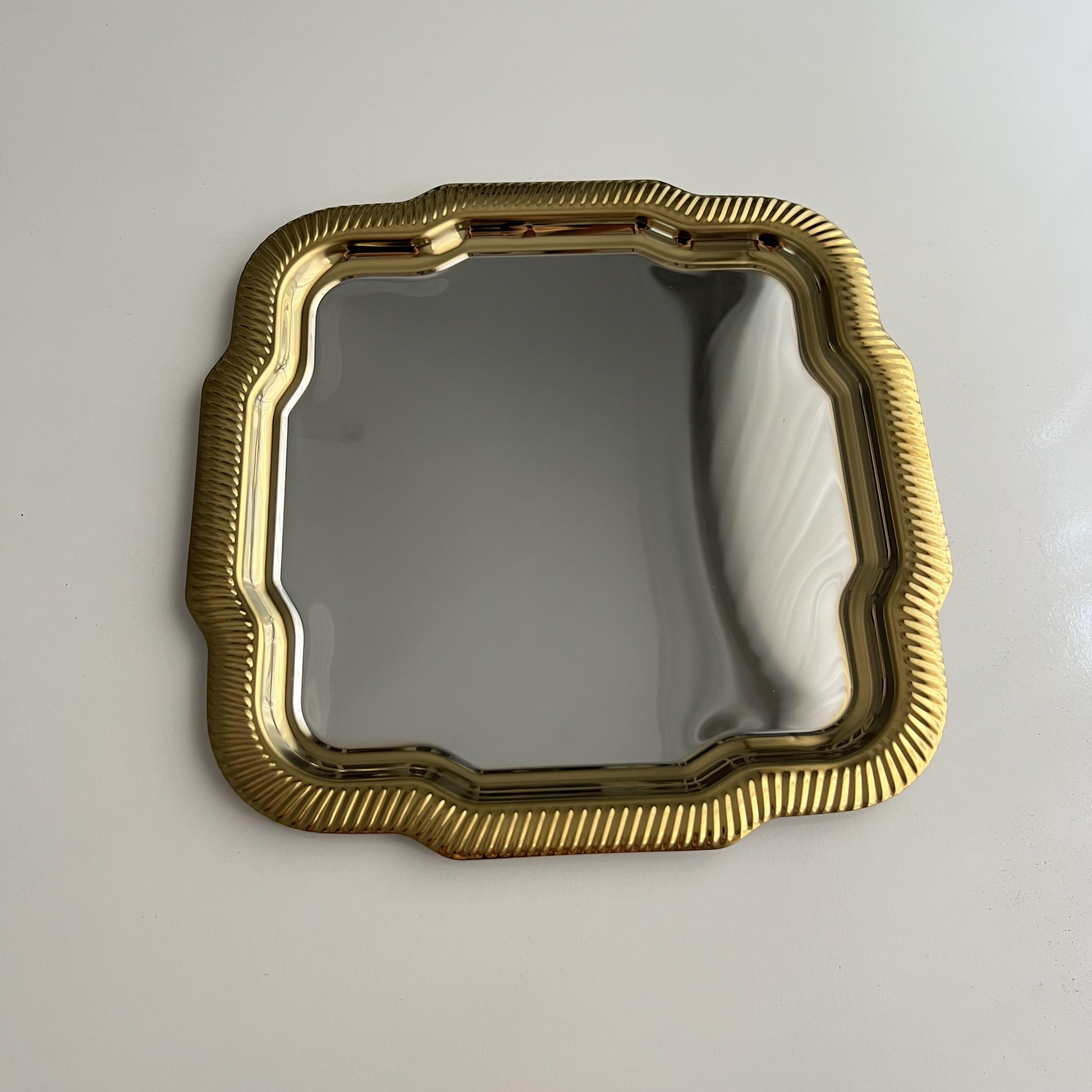 Gold Detaylı Gümüş Tepsi