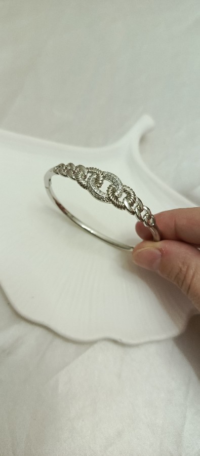 taşlı silver kelepçe