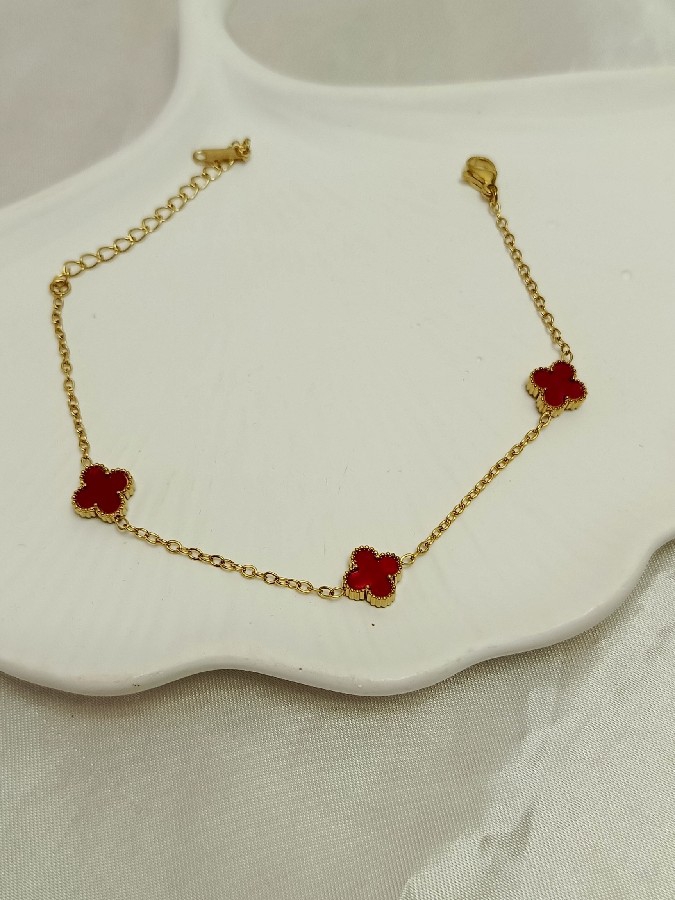 küçük kırmızı Vancleef bileklik