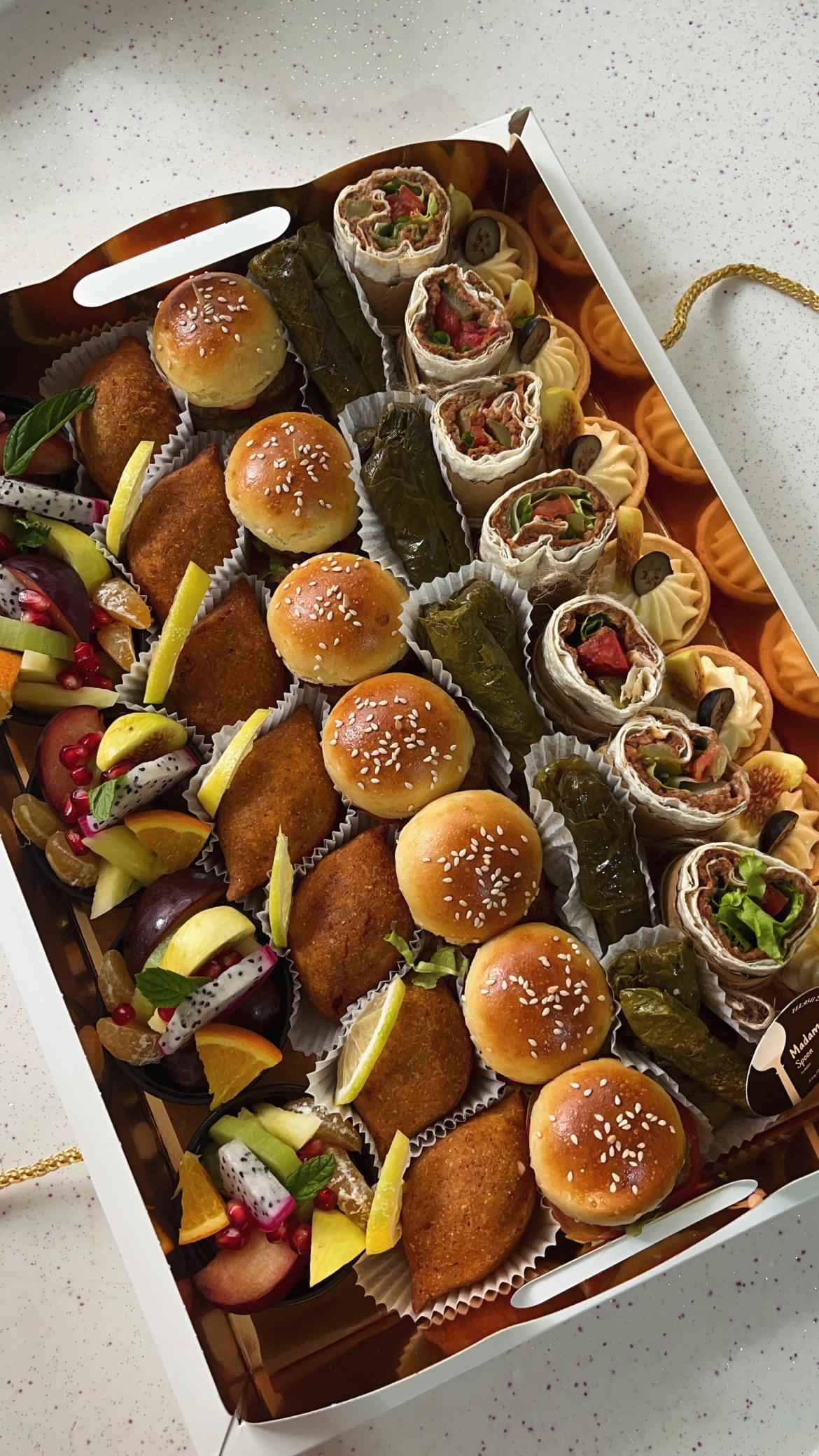 30*40 cm 7 kişilik miks kutu