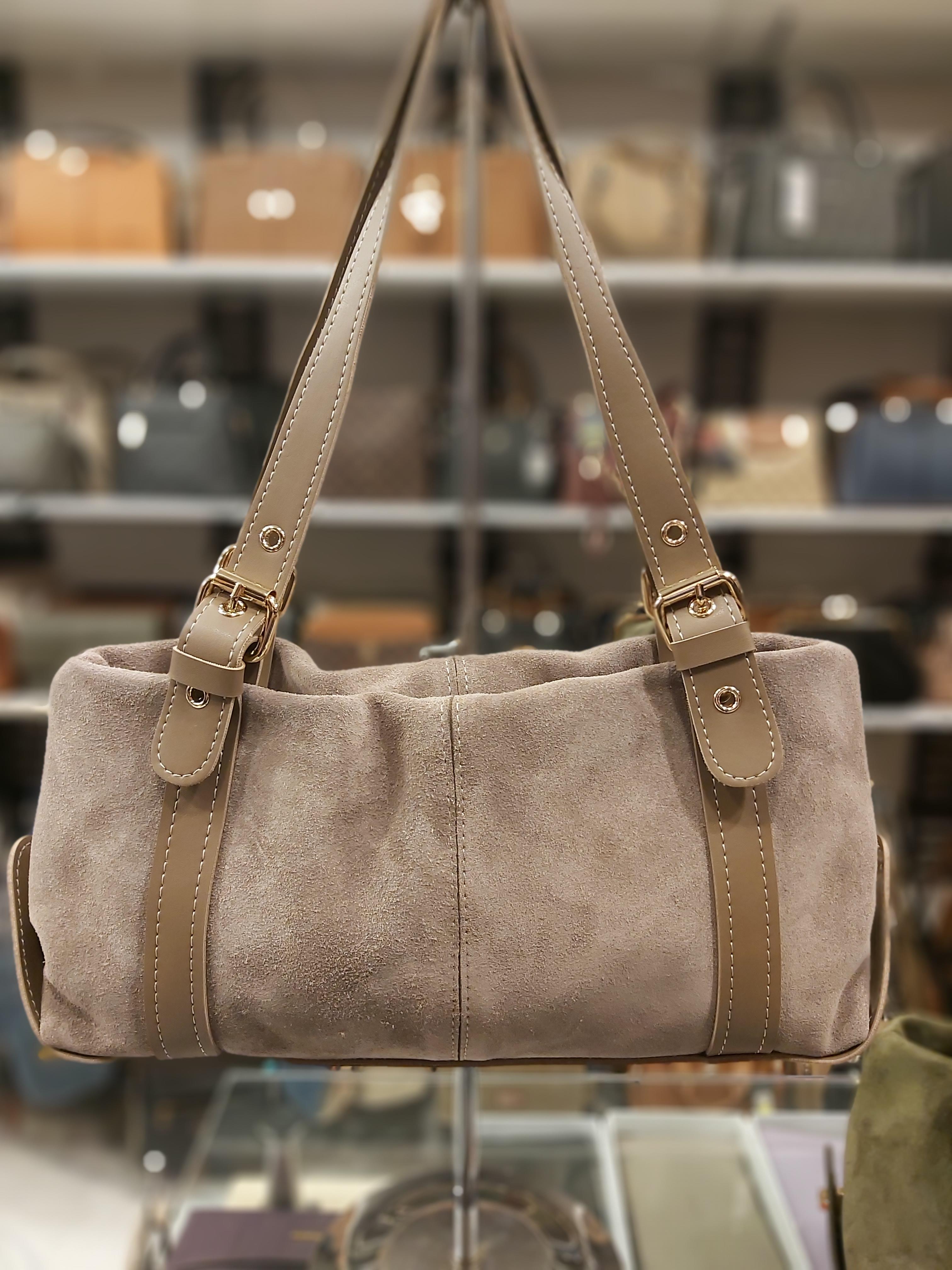 Bayan Kol ve Çapraz Çanta