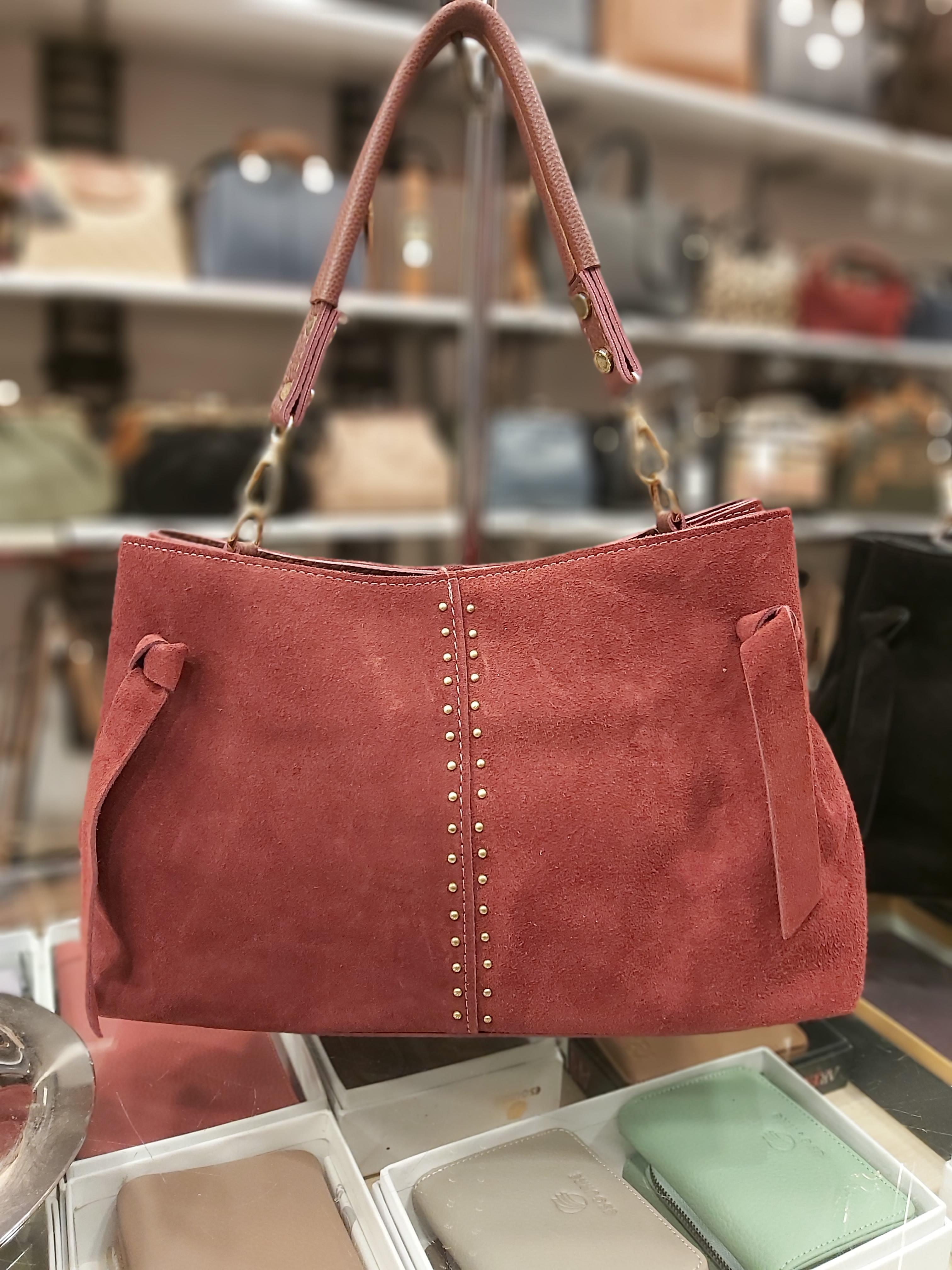 Bayan Kol ve Çapraz Çanta