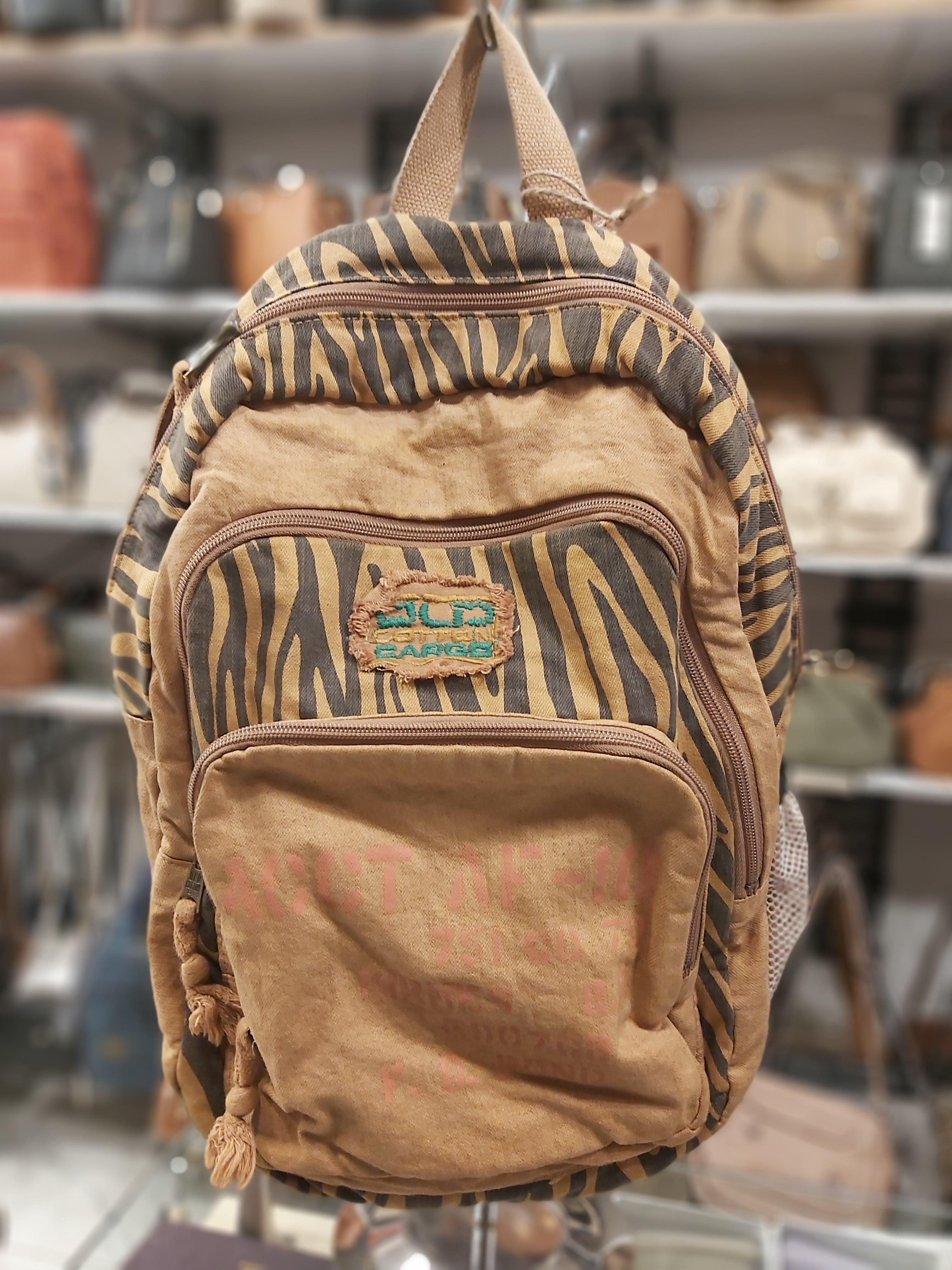 Bayan sırt çantası