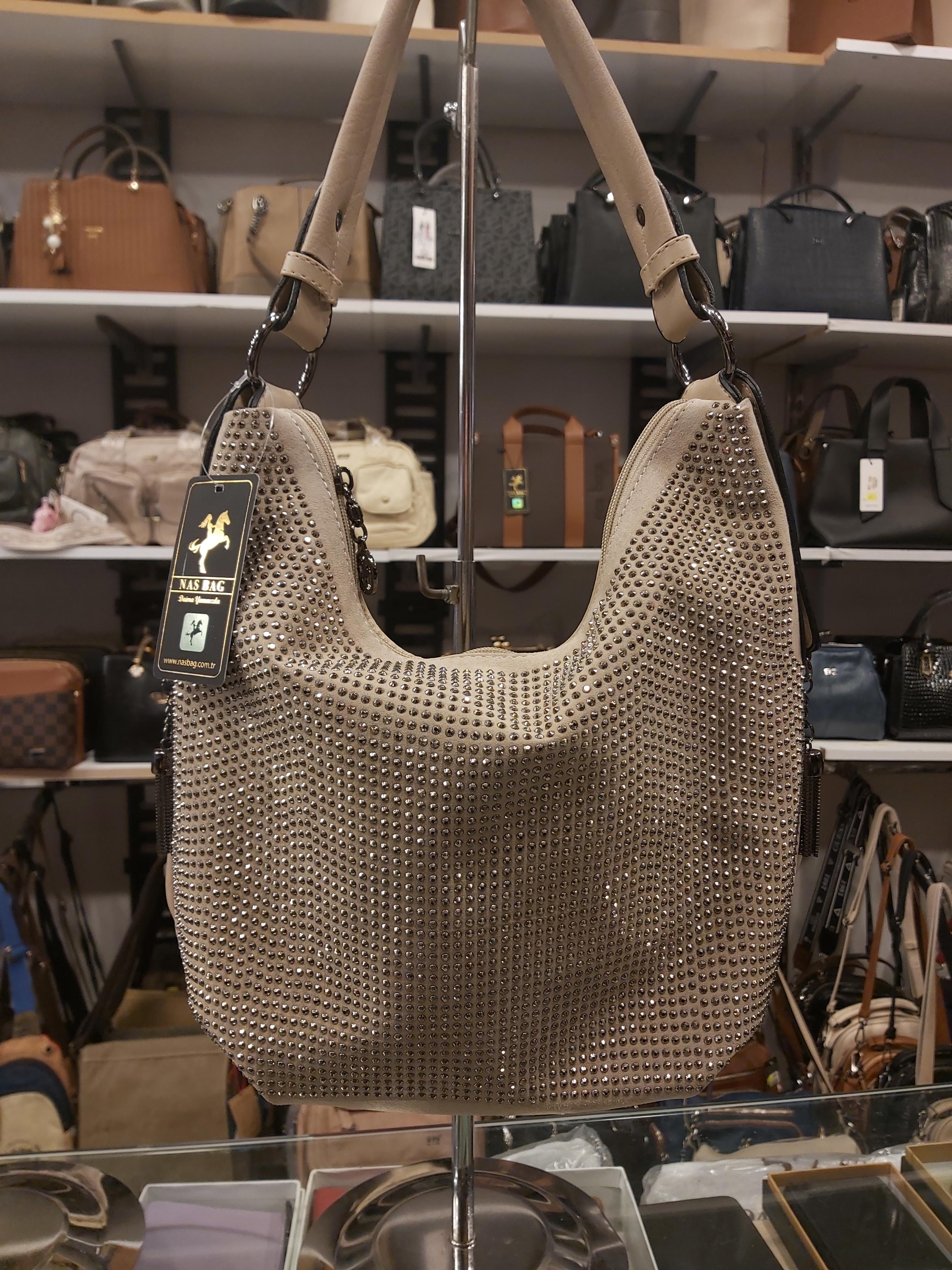 Bayan Kol ve Çapraz Çanta