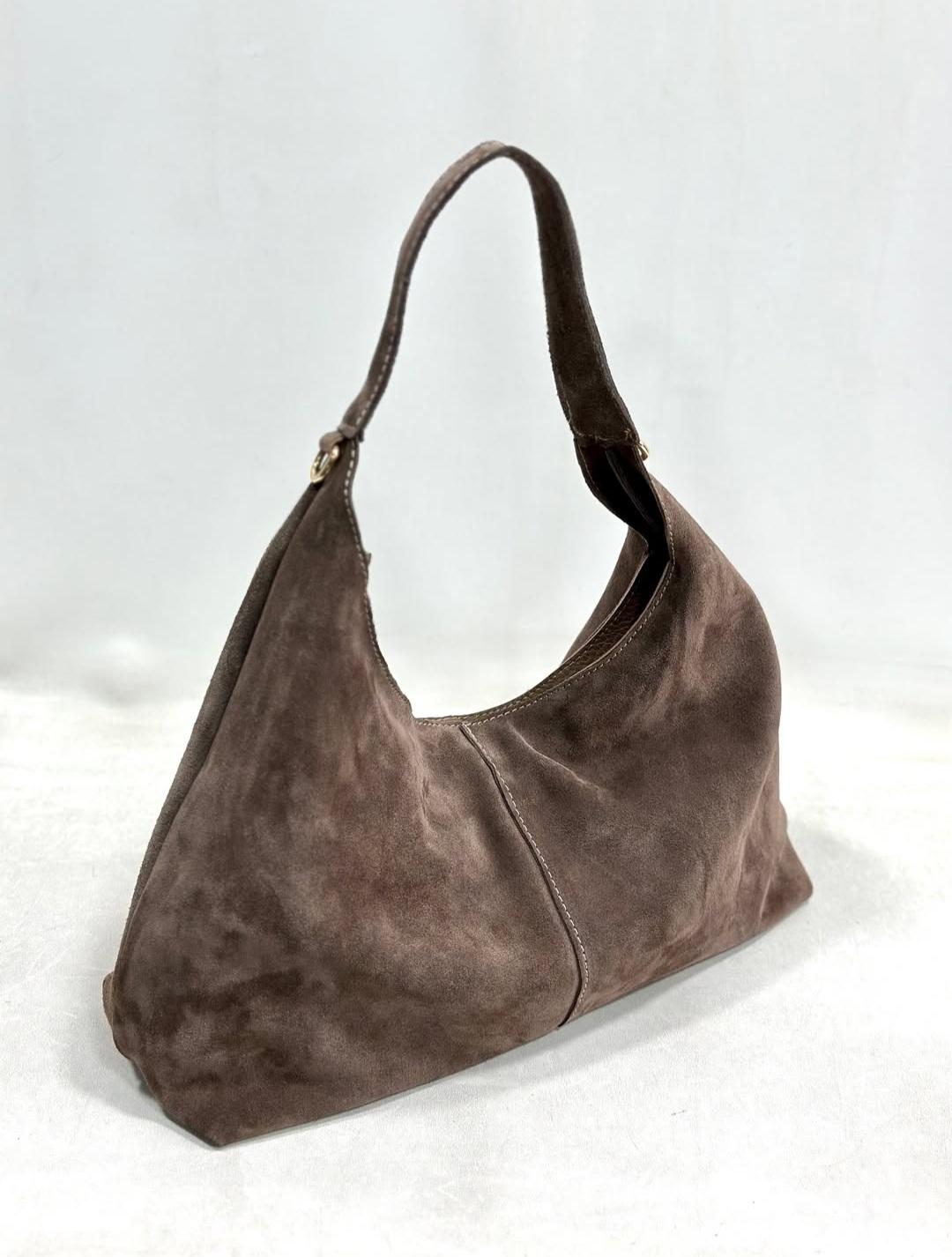 Bayan Kol ve Çapraz Çanta