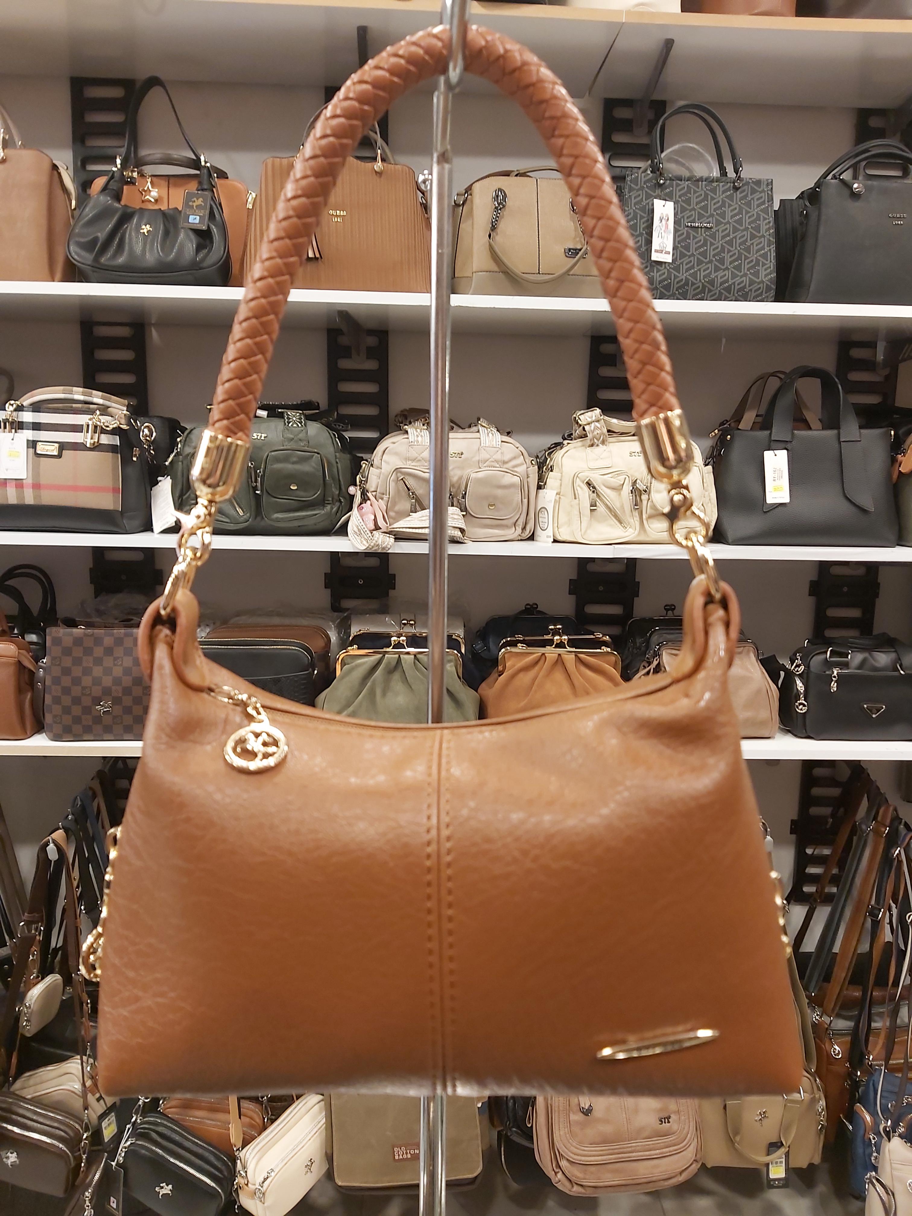 Bayan Kol ve Çapraz Çanta