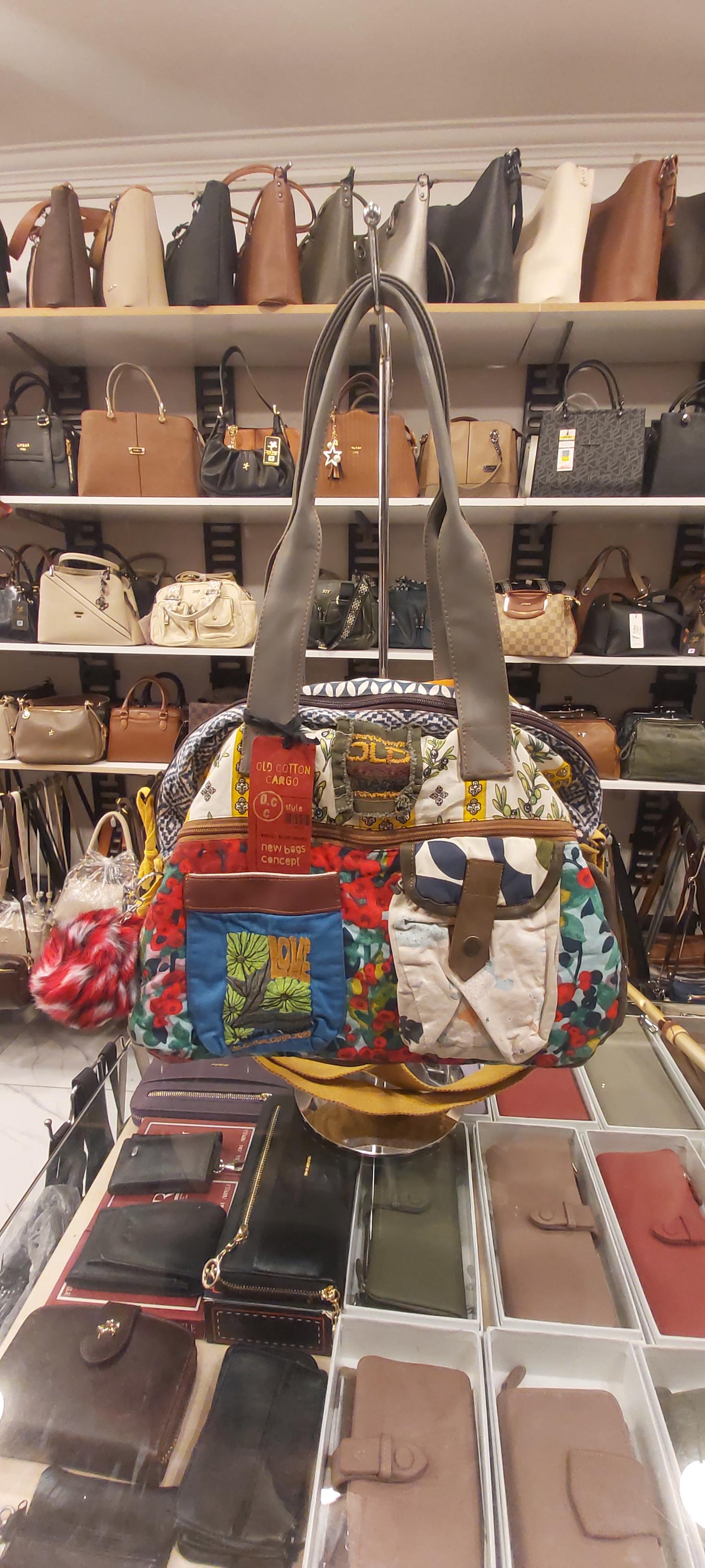 Bayan Kol ve Çapraz Çanta