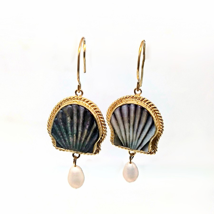 ABALONE & İNCİ IŞILTISI DENİZ KABUĞU CARVİNG KÜPELER