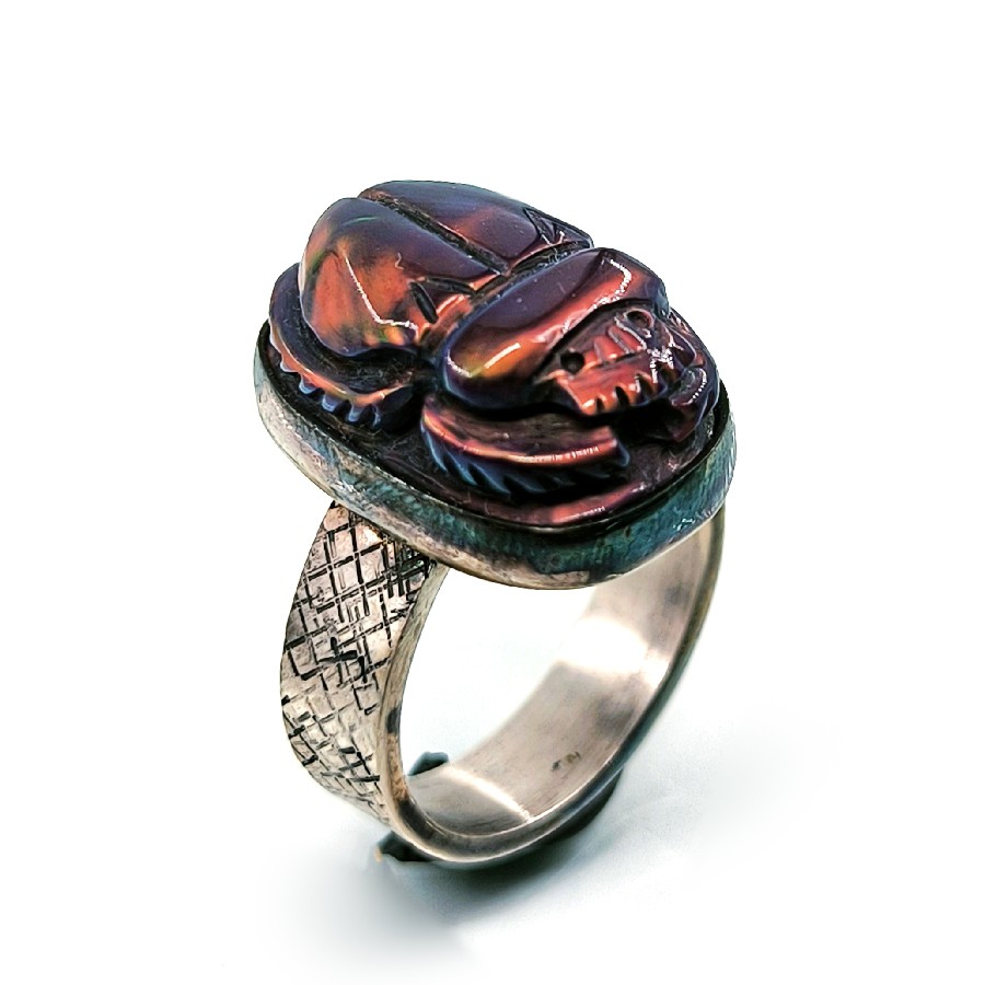 BLACK OPAL (LAB) SCARAB CARVİNG YÜZÜK