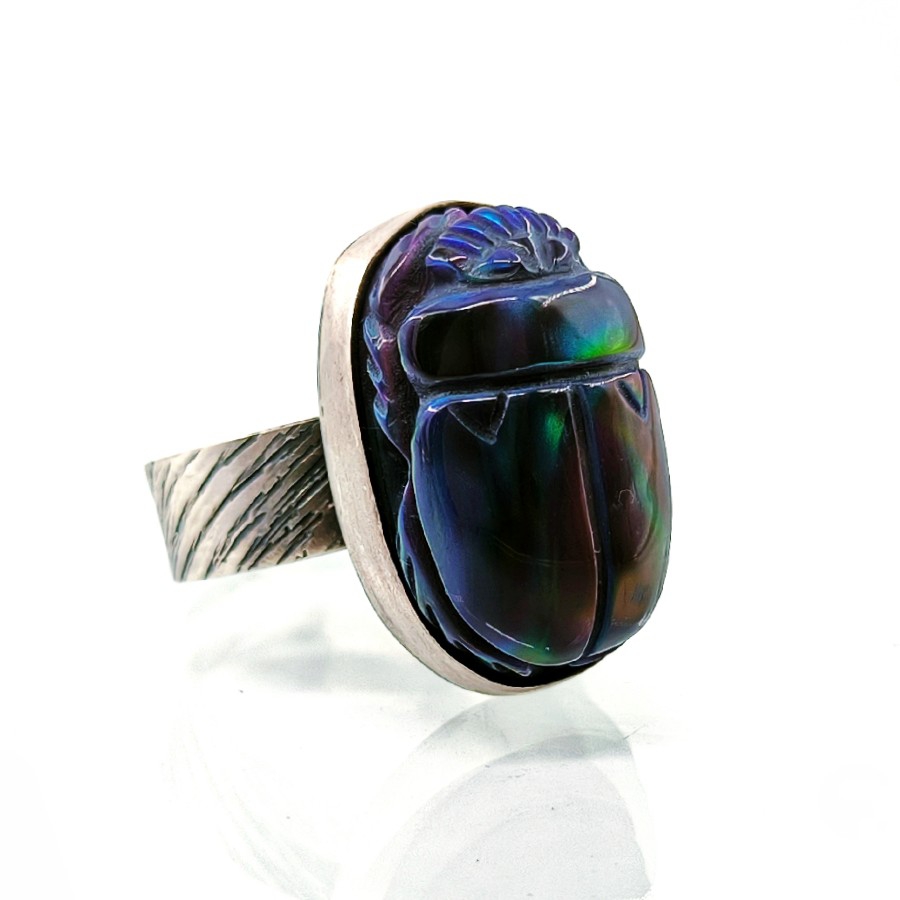 BLACK OPAL (LAB) SCARAB CARVİNG YÜZÜK