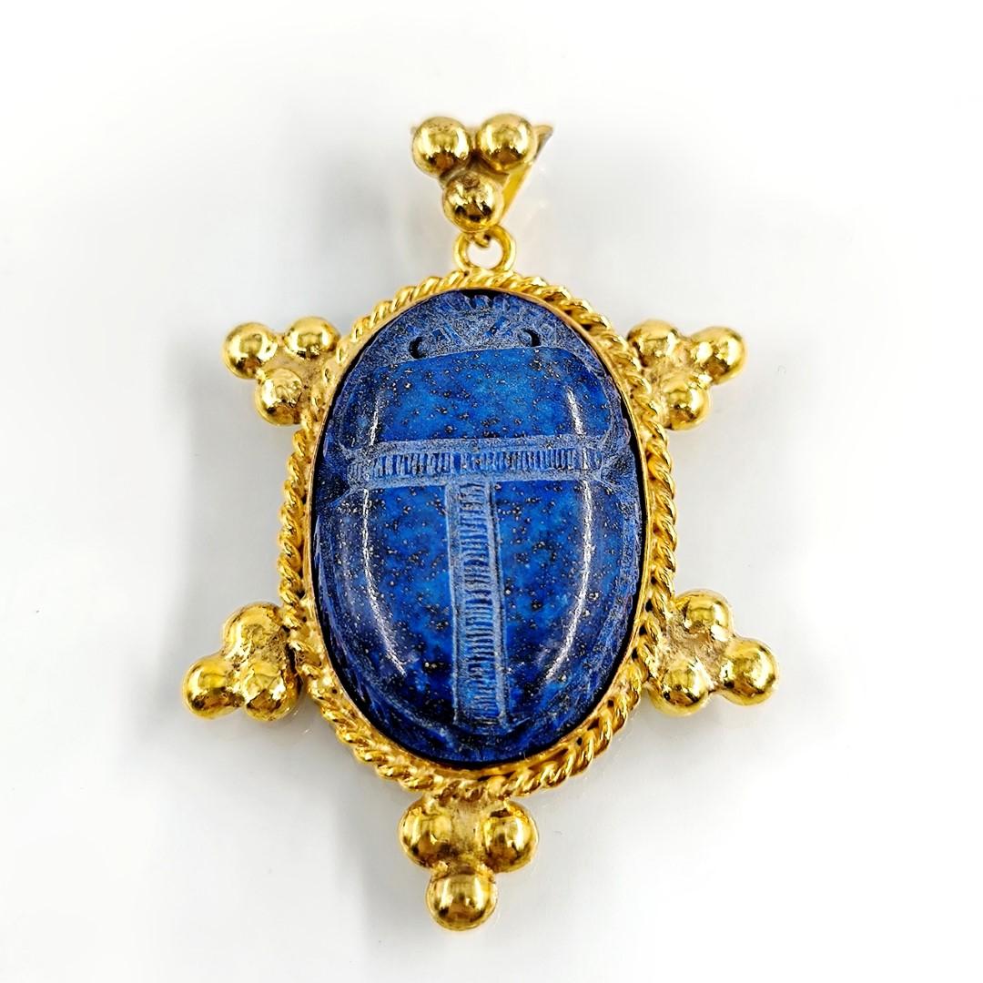 LAPİS ÜZERİNE OYULMUŞ ANTİK MISIR SCARAB KOLYE
