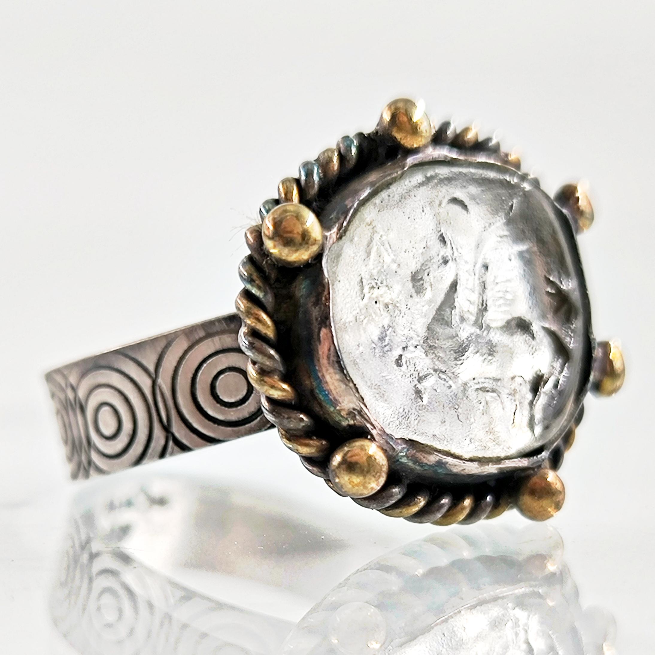 PEGASUS’UN IŞILTILI KANATLARI CAM YÜZÜK