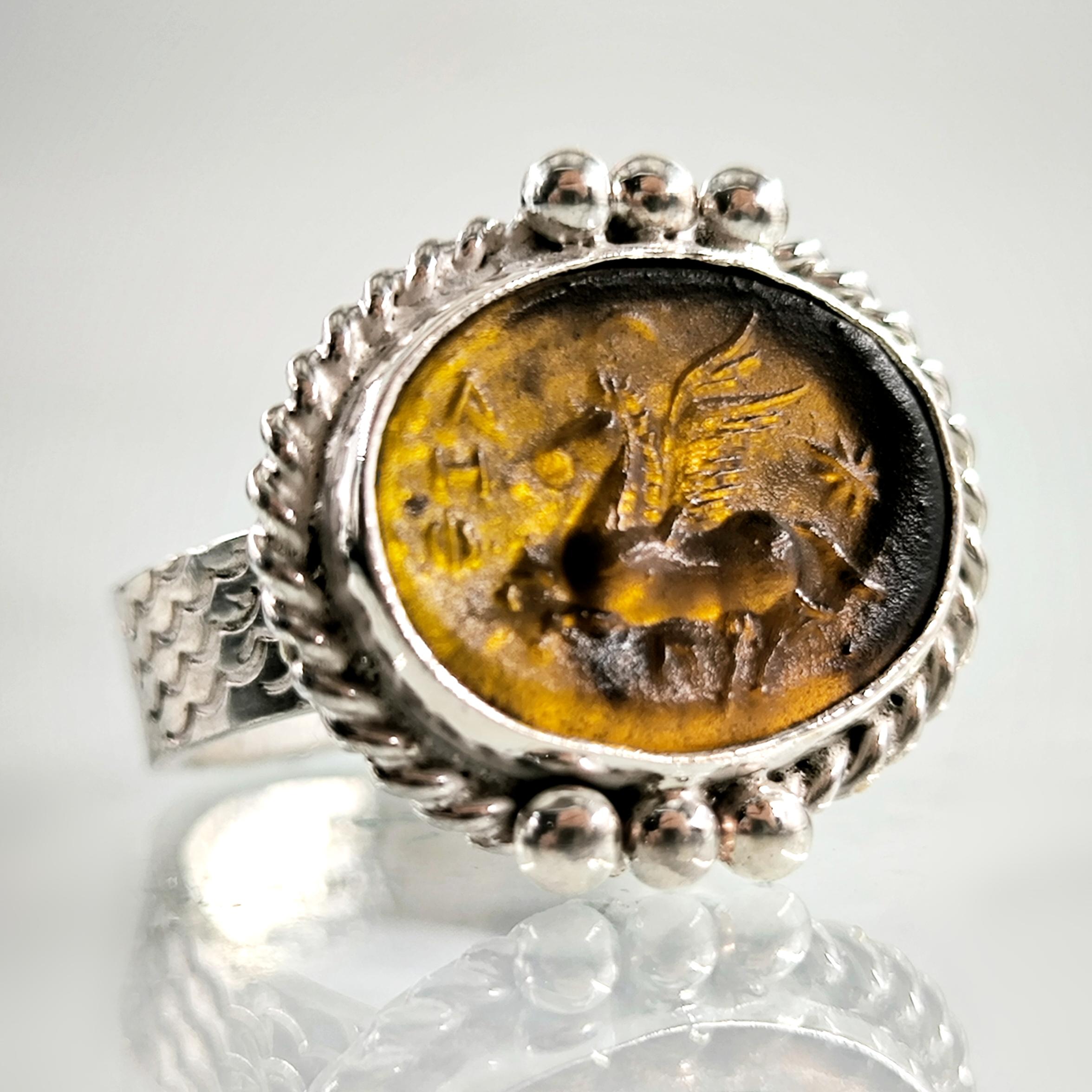 PEGASUS’UN KANATLARINDA ÖZGÜRLÜK CAM RÖLYEF YÜZÜK