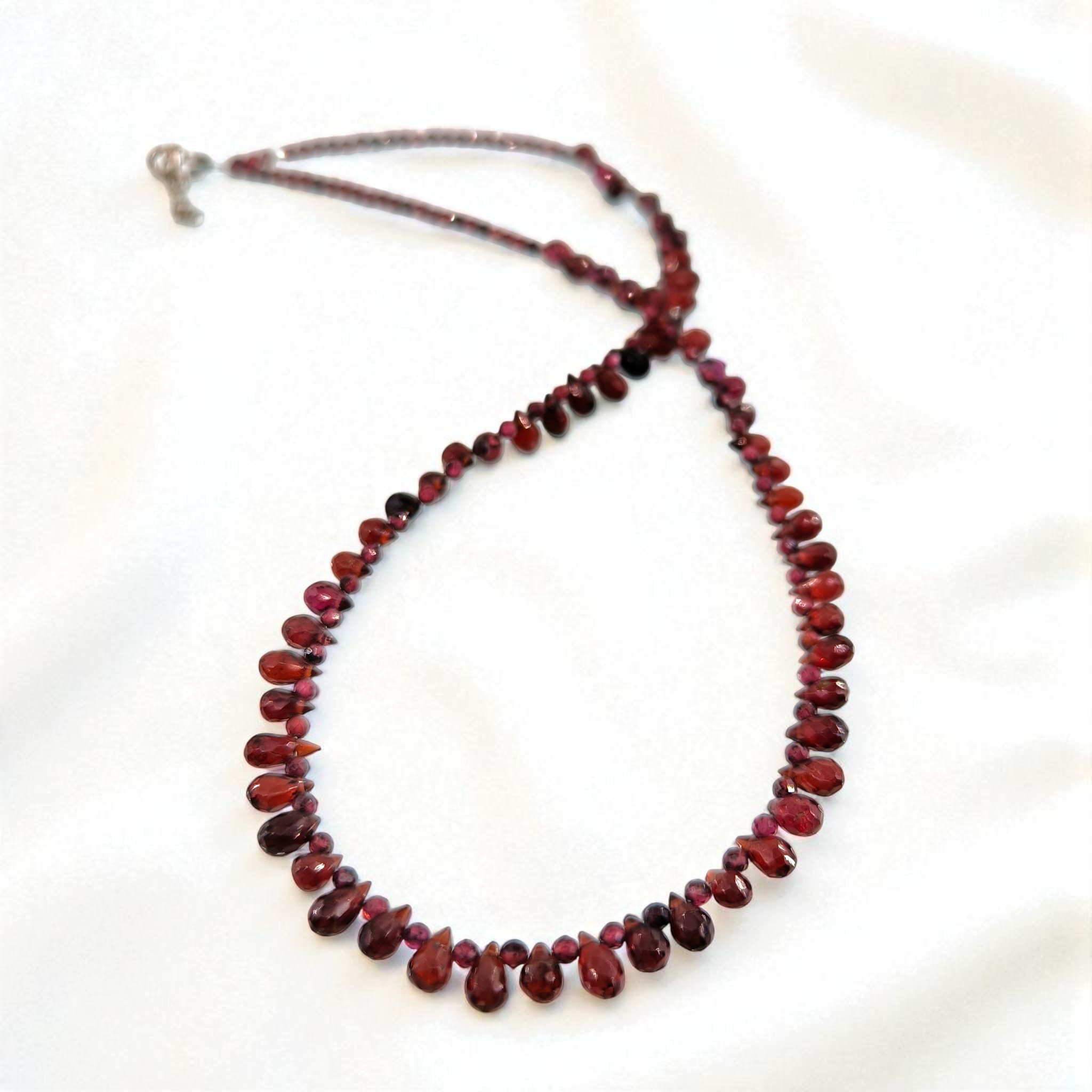 GARNET TAŞLI KOLYE