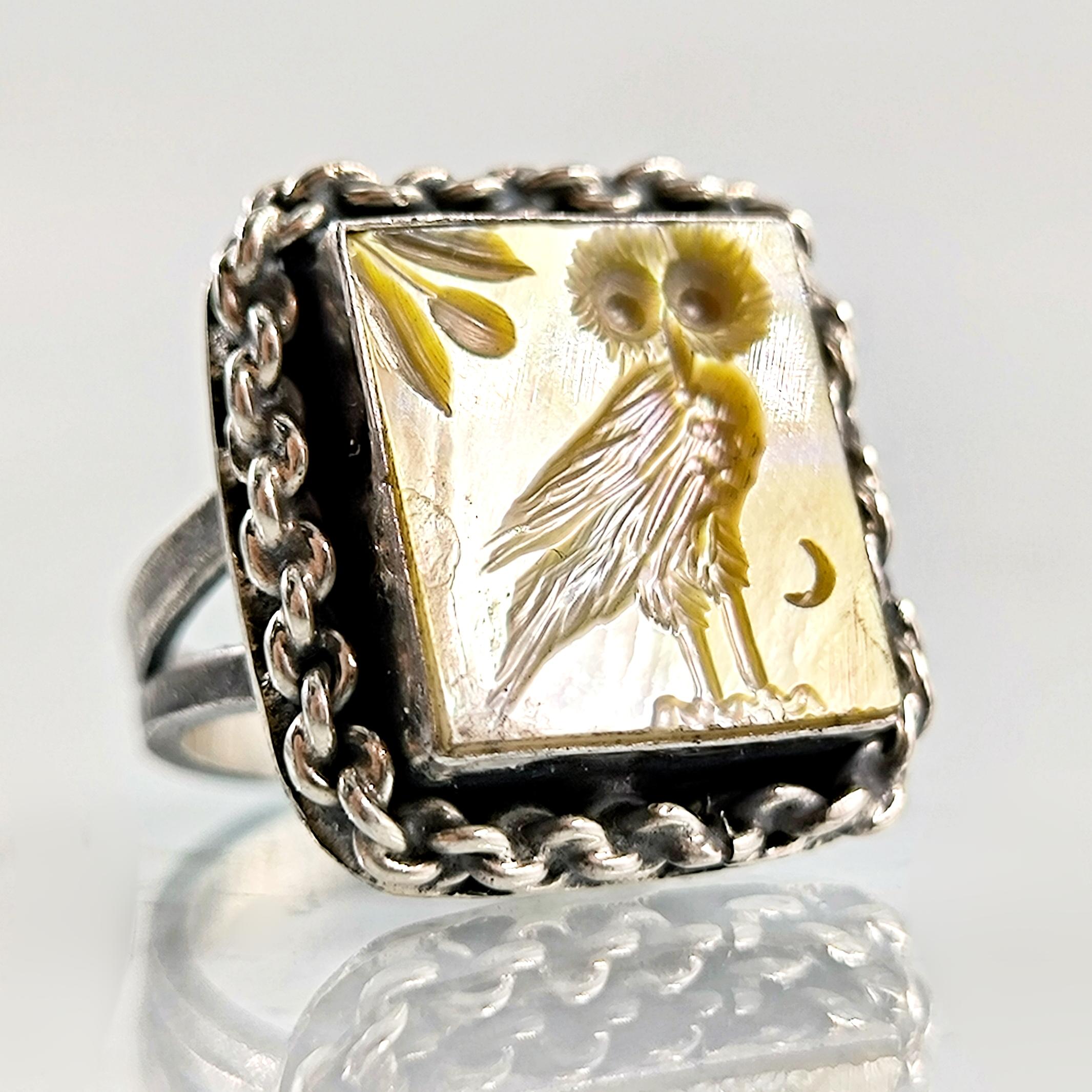 GECE'NİN BİLGESİ GOLD SEDEF İNTAGLİO YÜZÜK