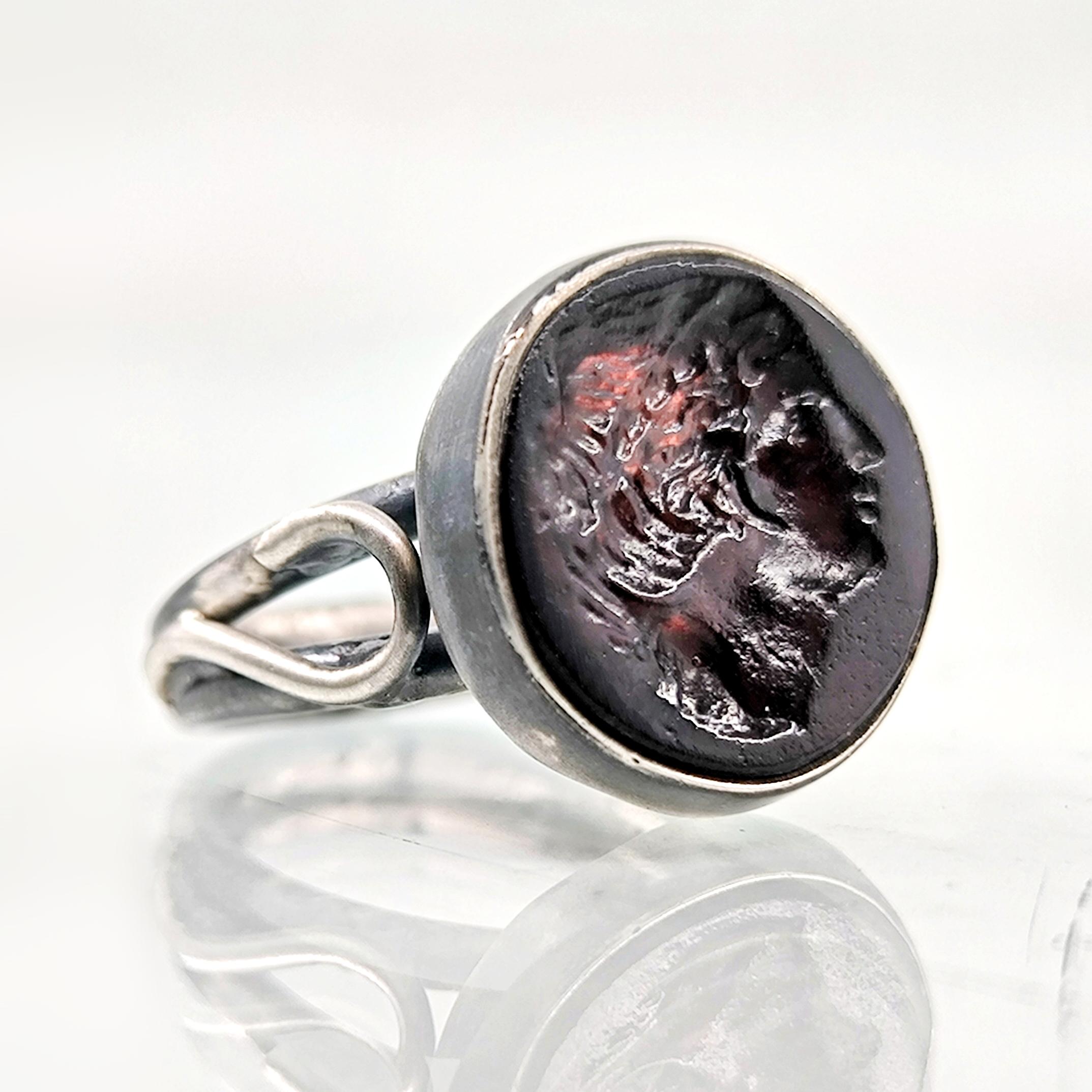 ANTİK YUNAN KIRMIZI İNTAGLİO YÜZÜK