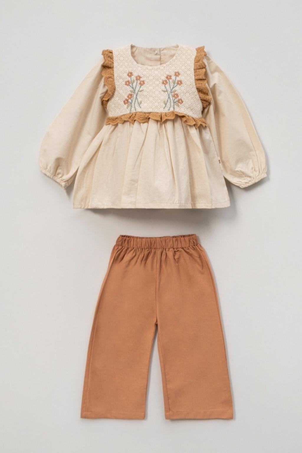 2-6 Yaş Kız Çocuk Nakışlı Fırfırlı Tunik & Pantolon Takım
