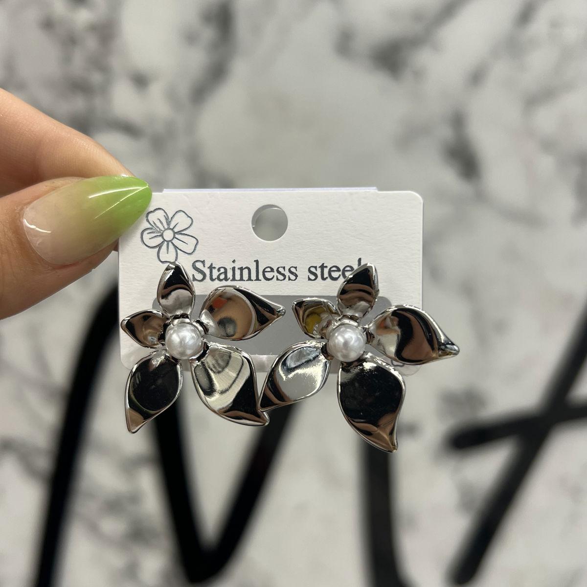 ELMEKA ÇELİK KÜPE