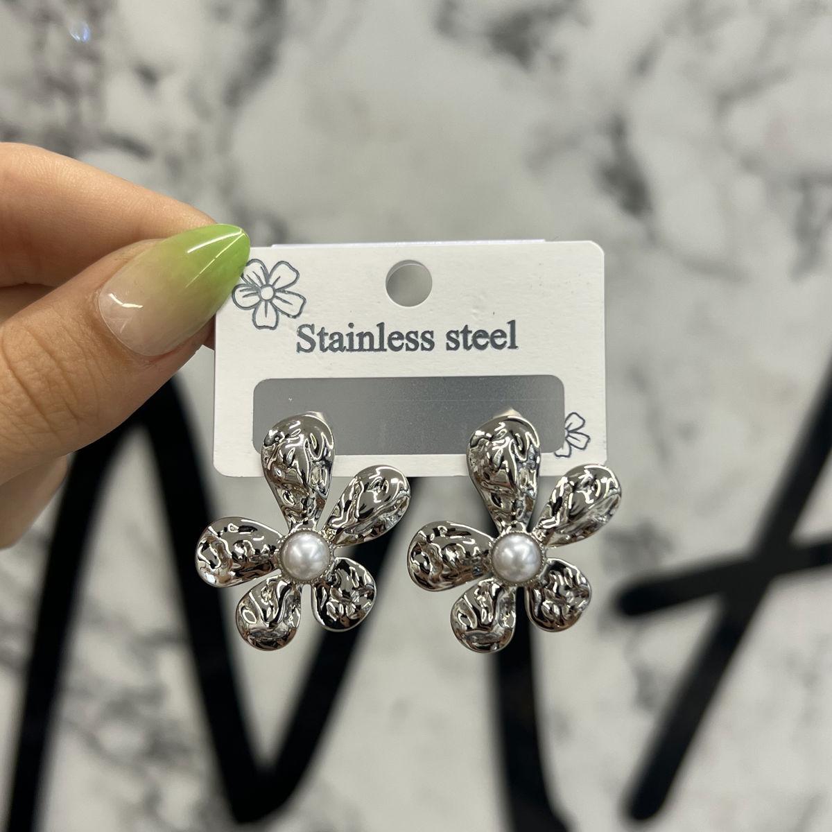 ELMEKA ÇELİK KÜPE