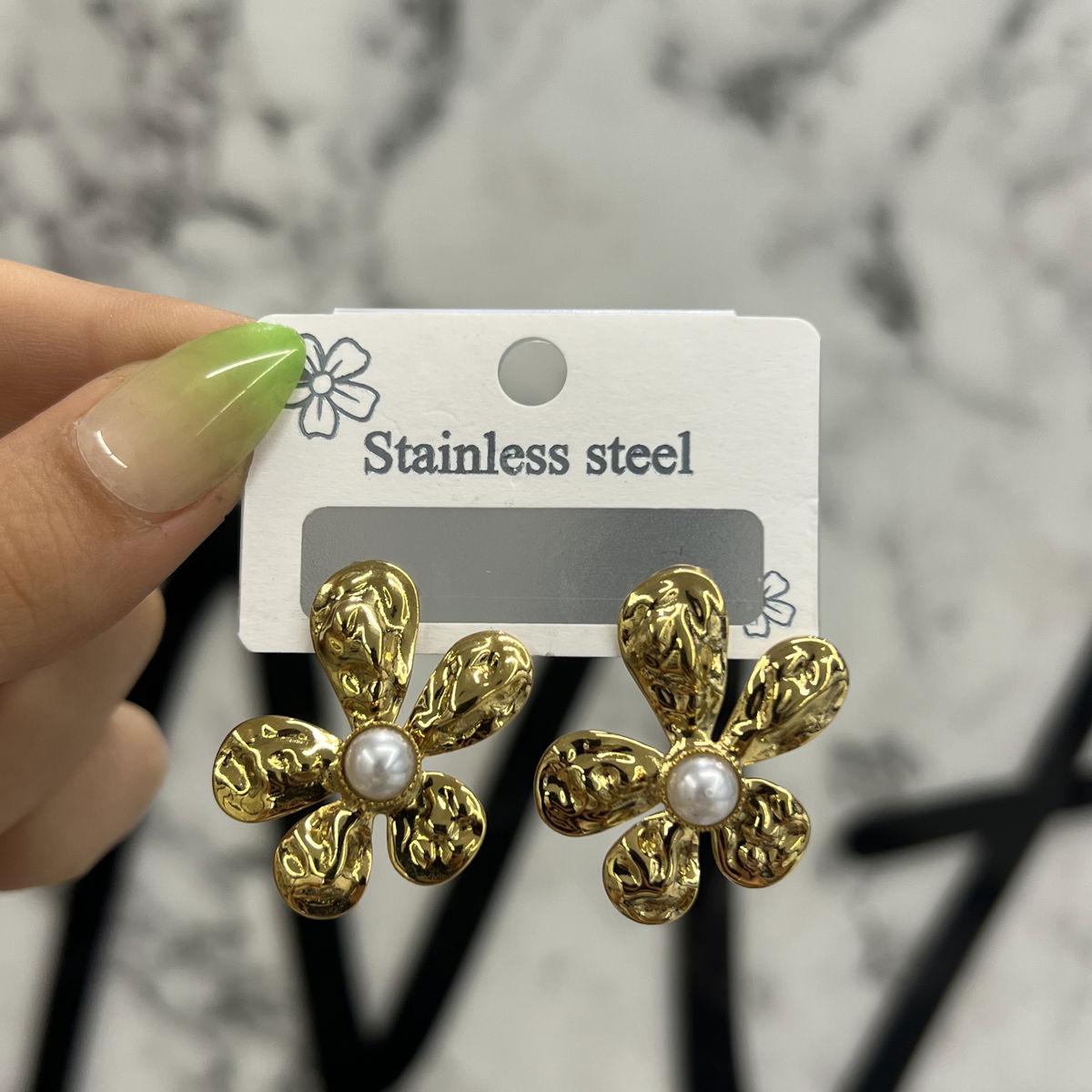 ELMEKA ÇELİK KÜPE