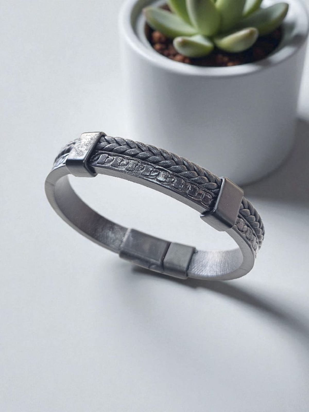 ELMEKA DERİ BİLEKLİK