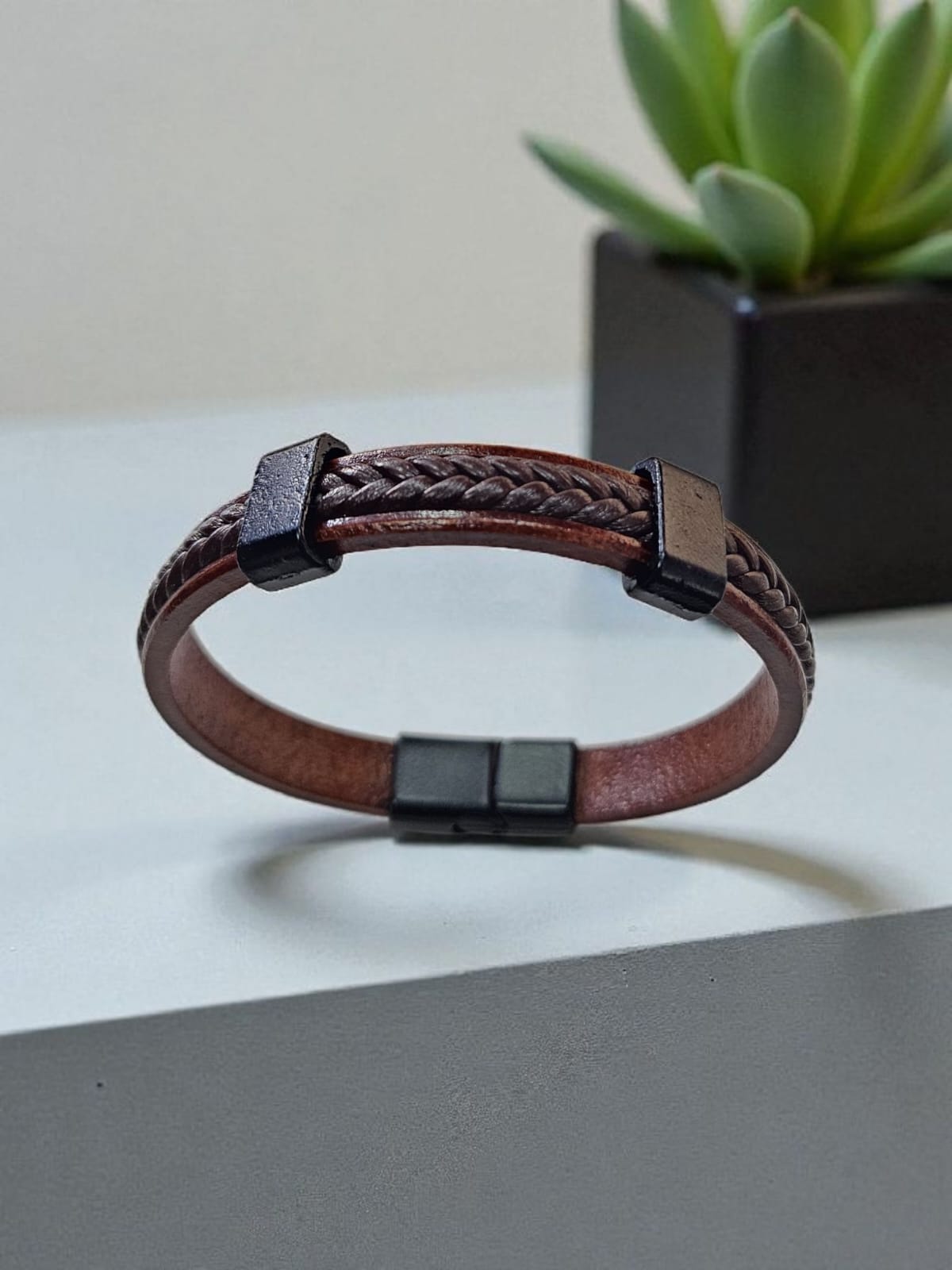 ELMEKA DERİ BİLEKLİK