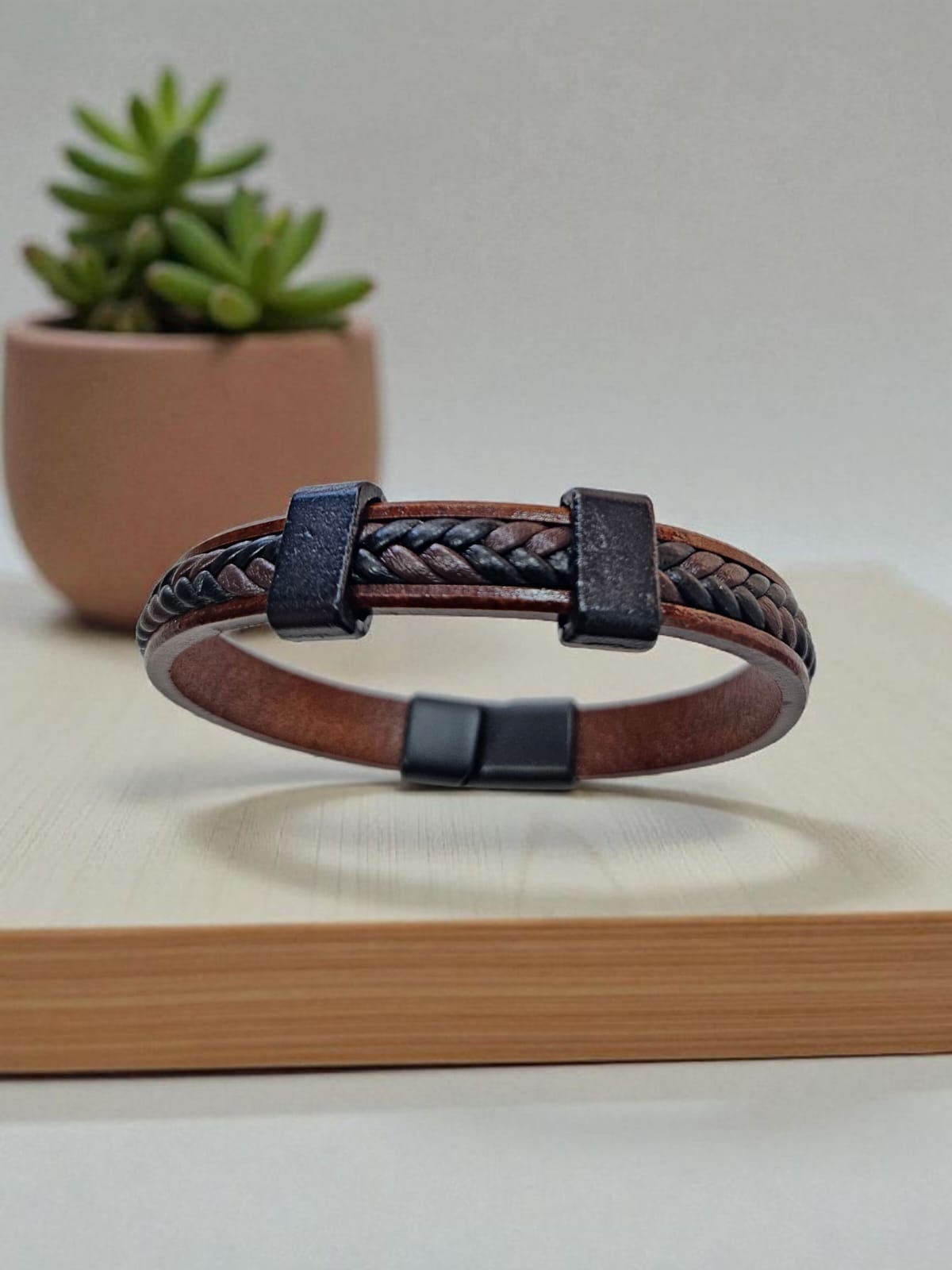 ELMEKA DERİ BİLEKLİK