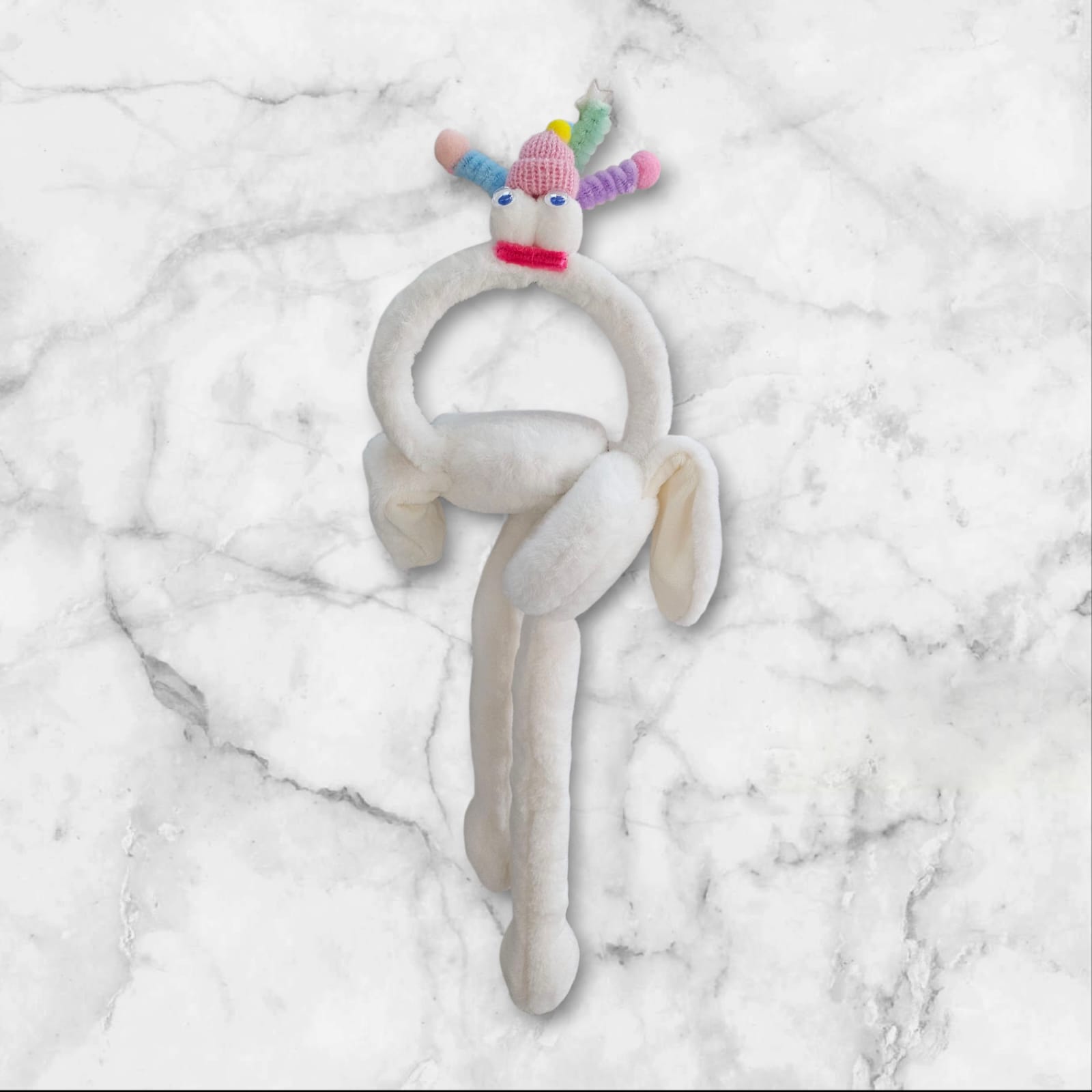 ELMEKA SESLİ VE KULAKLARI OYNAYAN KULAKLIK