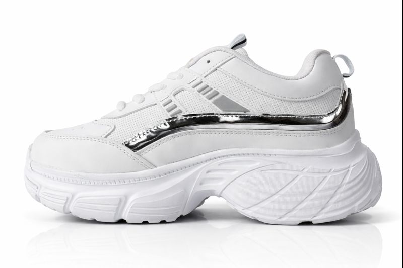 Kadın Ortopedik Yüksek Taban Spor Ayakkabı.