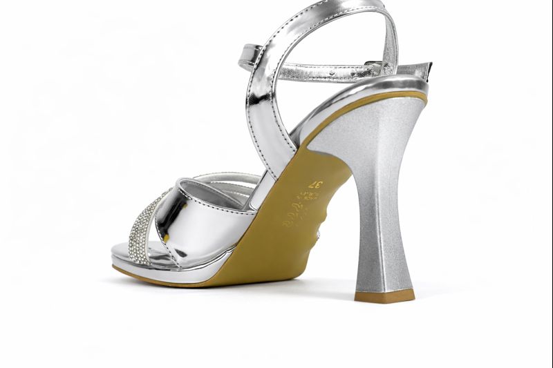 Kadın Taşlı Topuklu Sandalet