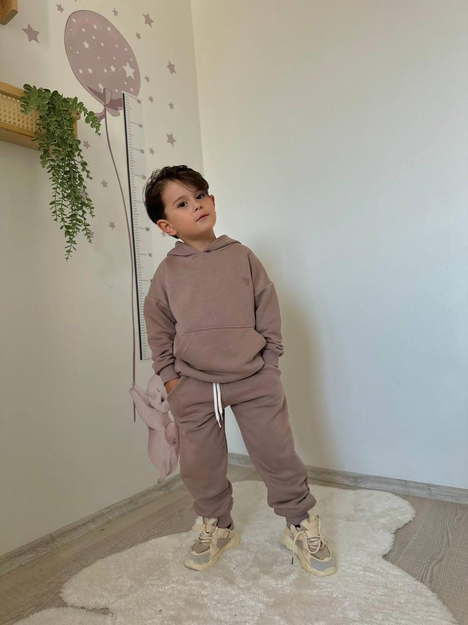 KAPÜŞONLU ÜÇ İPLİK MEVSİMLİK TAKIM