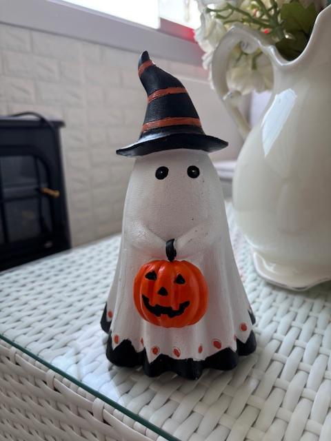 Witchy Ghost” Biblo/Masaüstü Dekoru