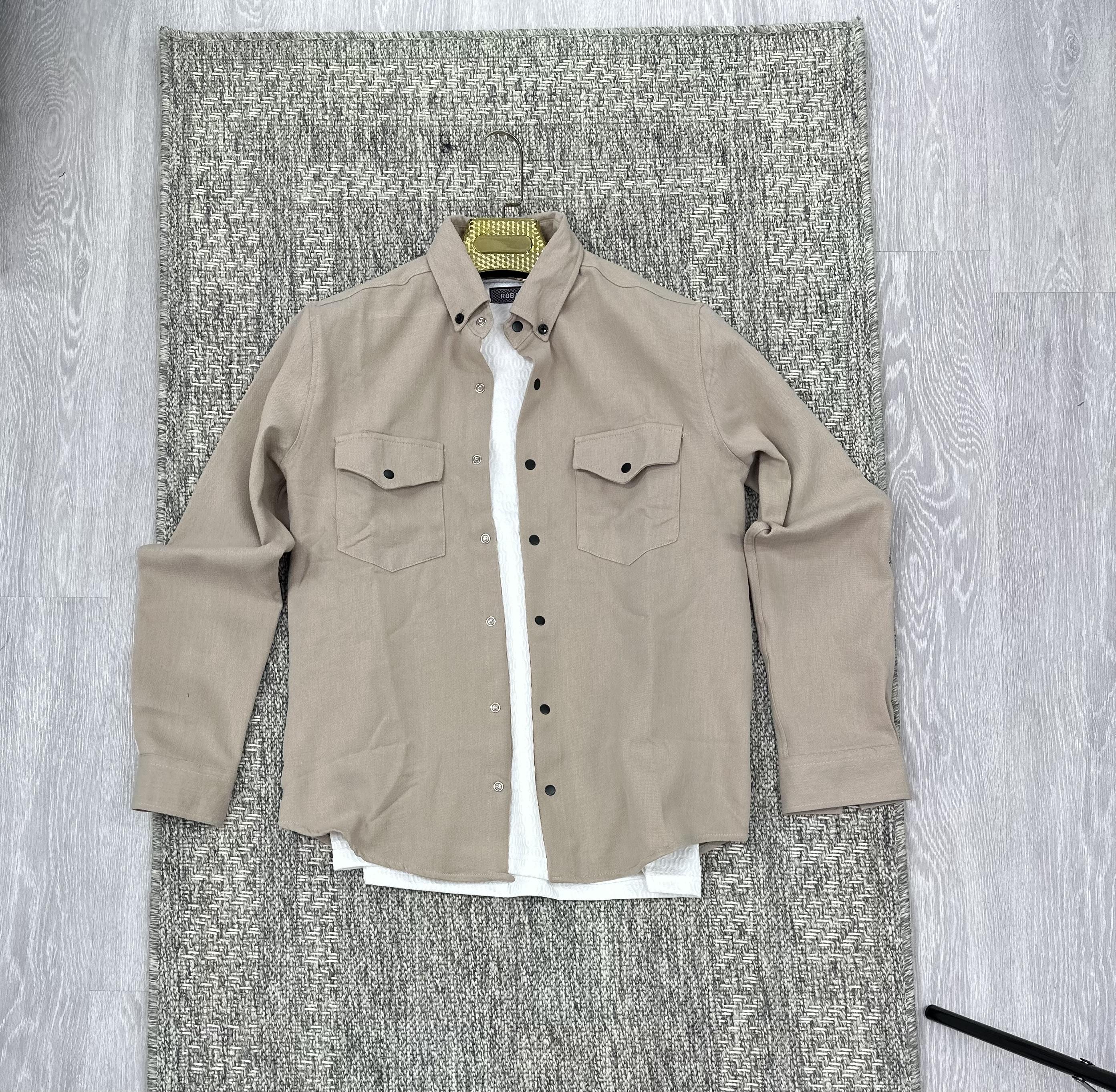 Çıtçıtlı gömlek bej