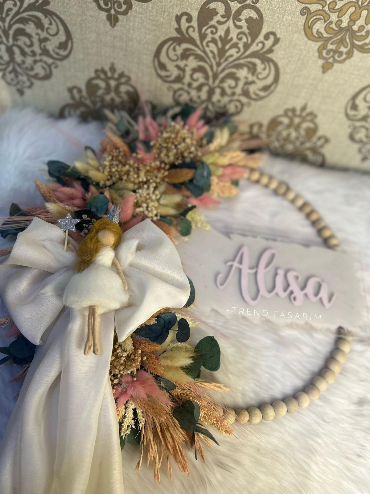 Alisa Kapı Süsü