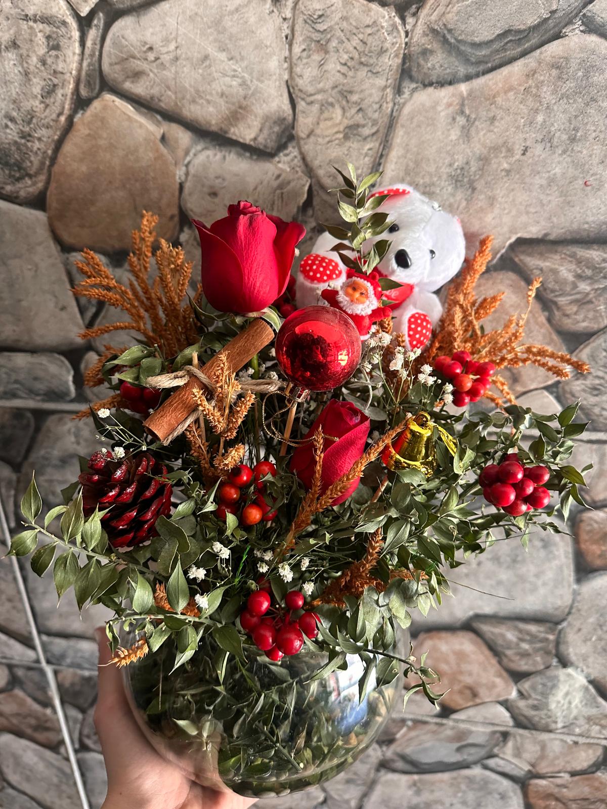 Fanusta Kokina Aranjmanı (Tarçın, portakal ve çeşitli yılbaşı aksesurları ile)