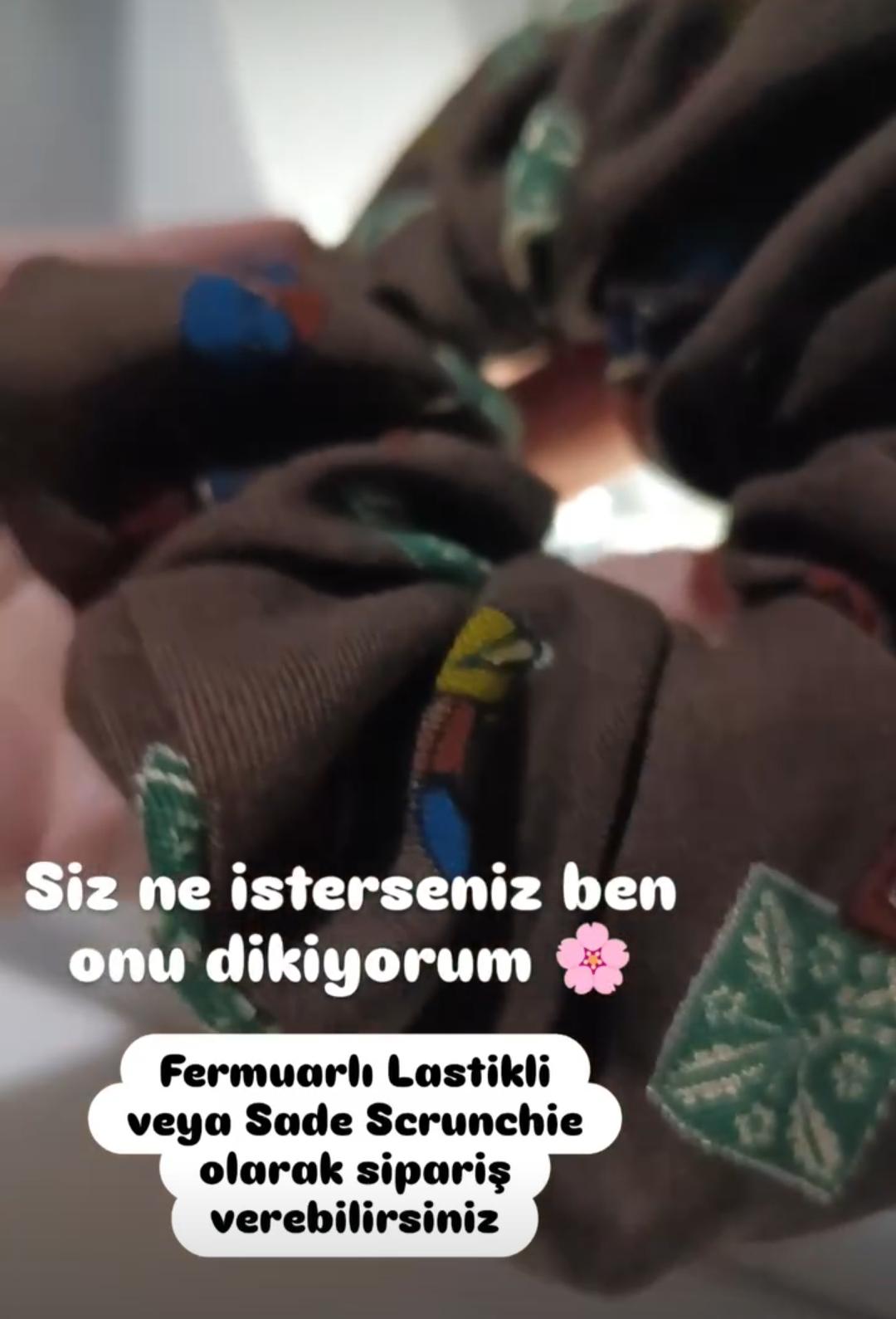 Frida Fermuarlı Lastikli Toka