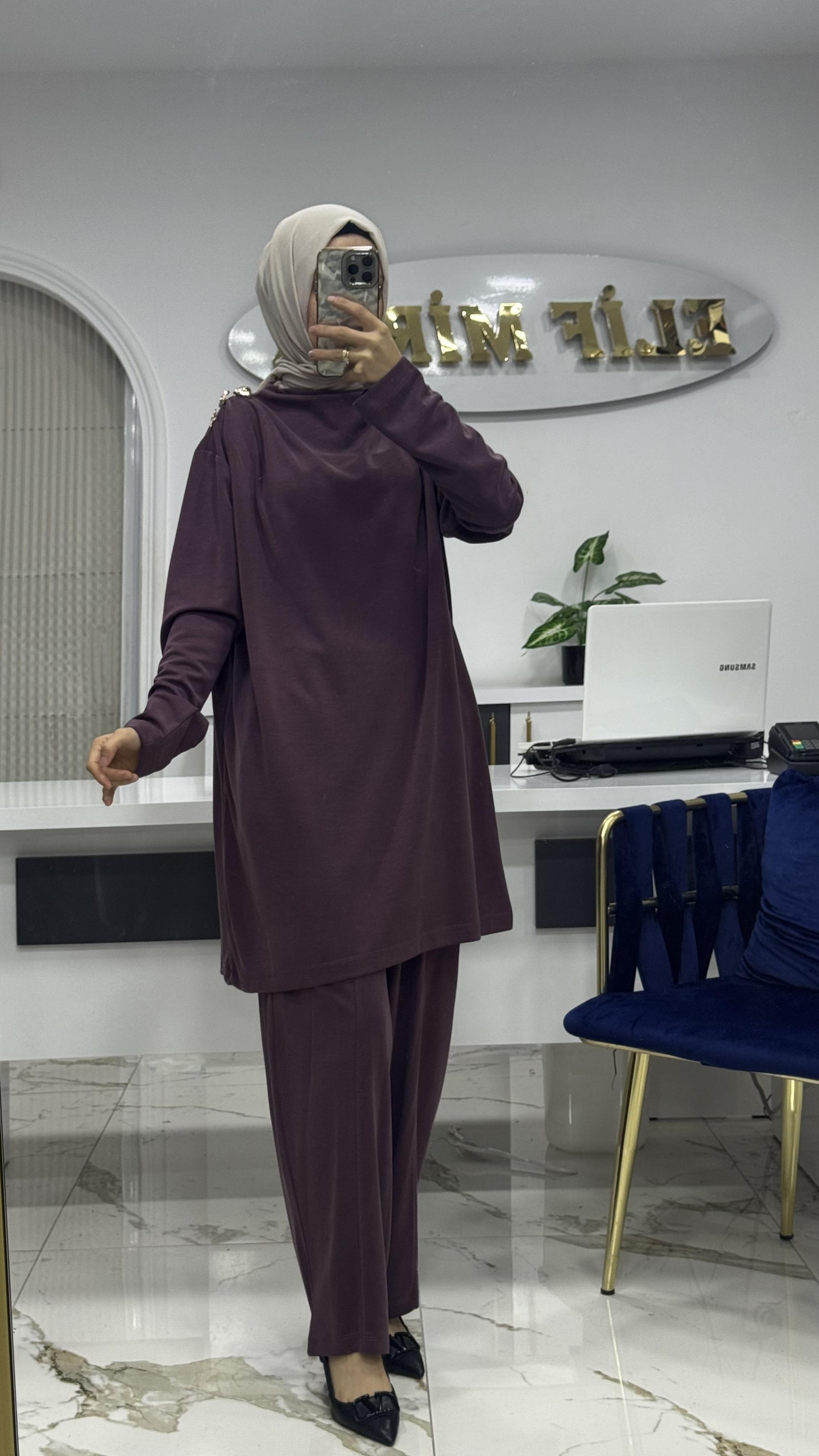 AYŞE AKAY OMUZ DETAYLI TAKIM MÜRDÜM
