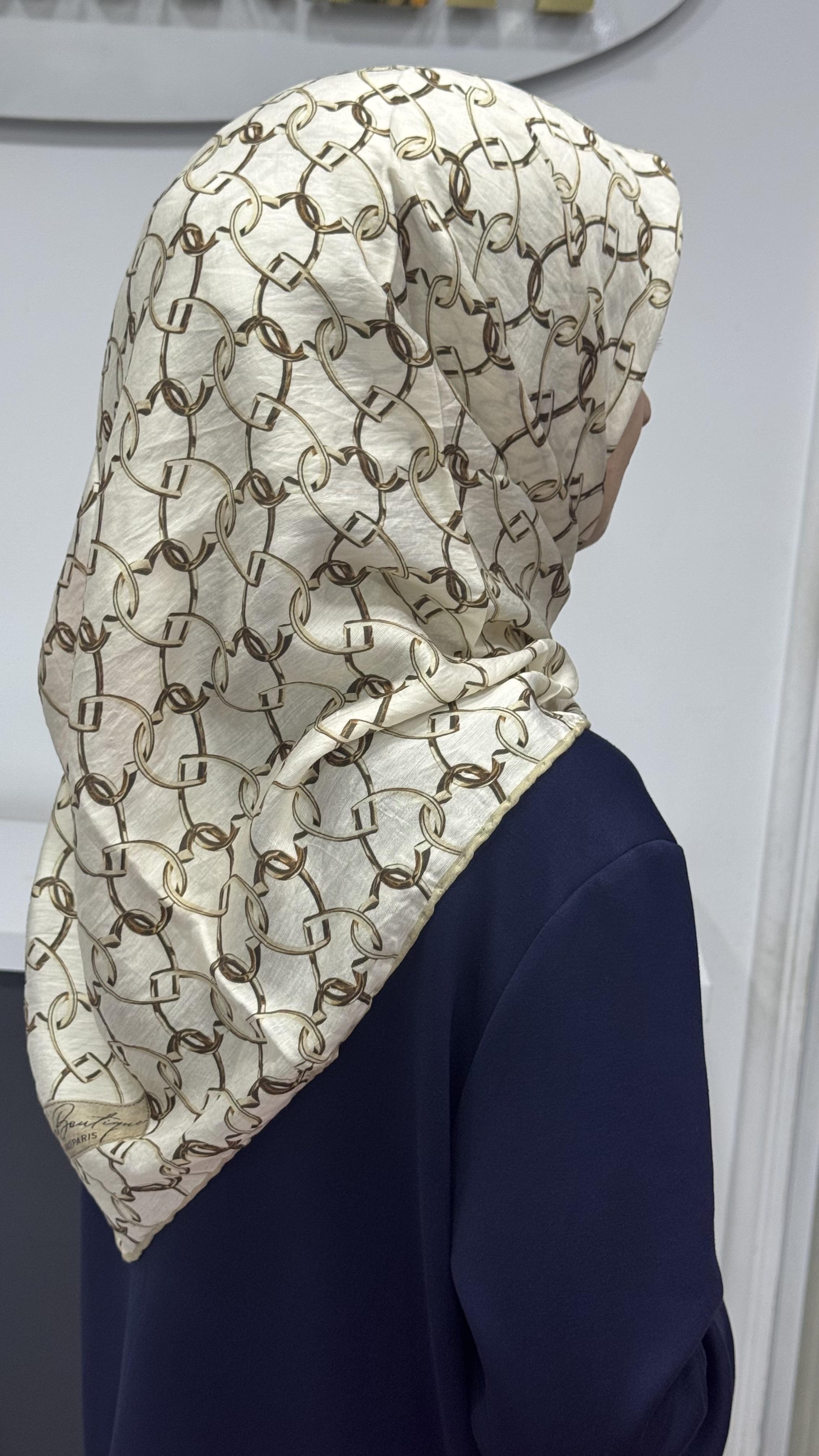 LA BOUTIQUE GÜZ EŞARP