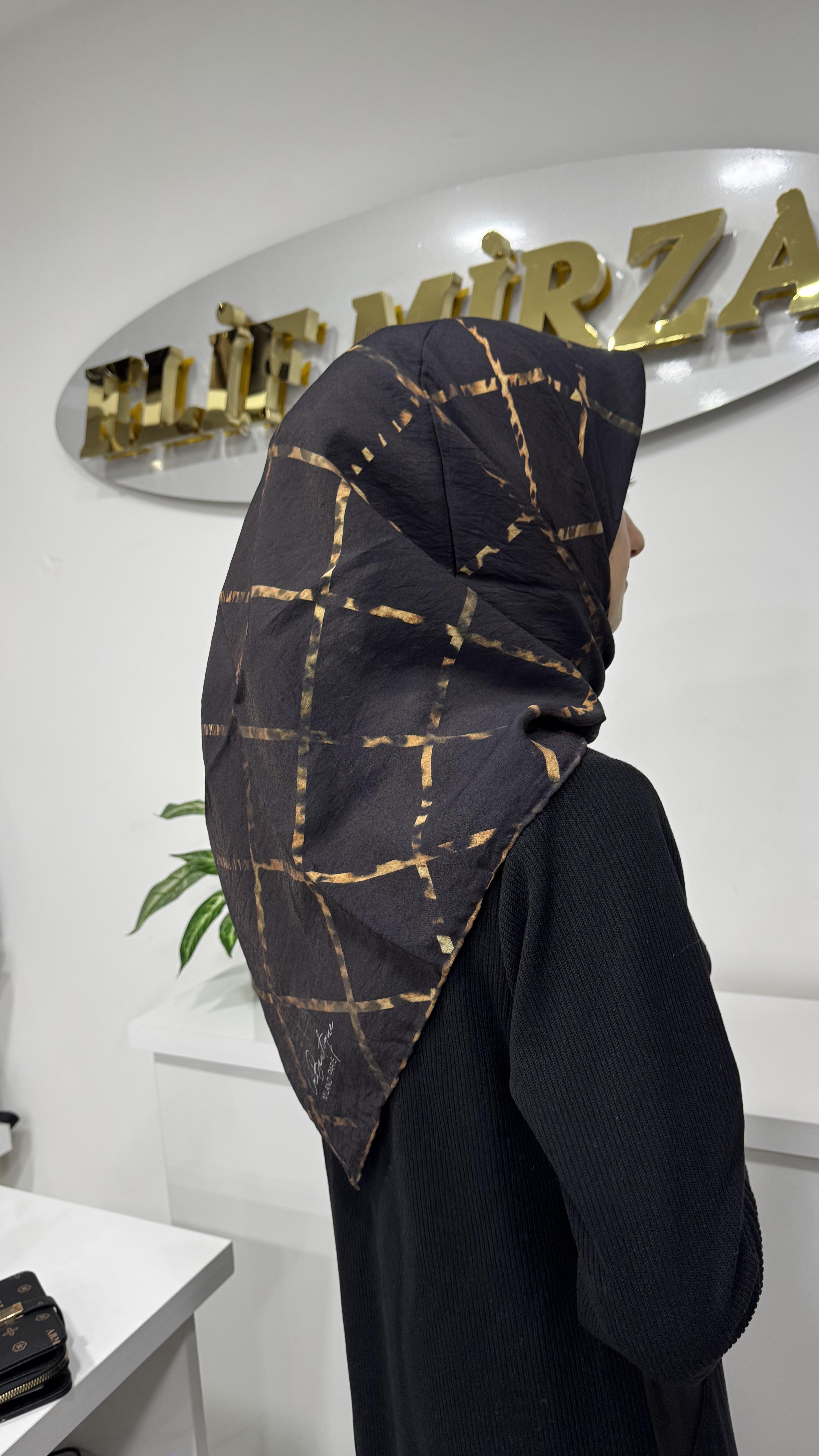 LA BOUTIQUE GÜZ EŞARP