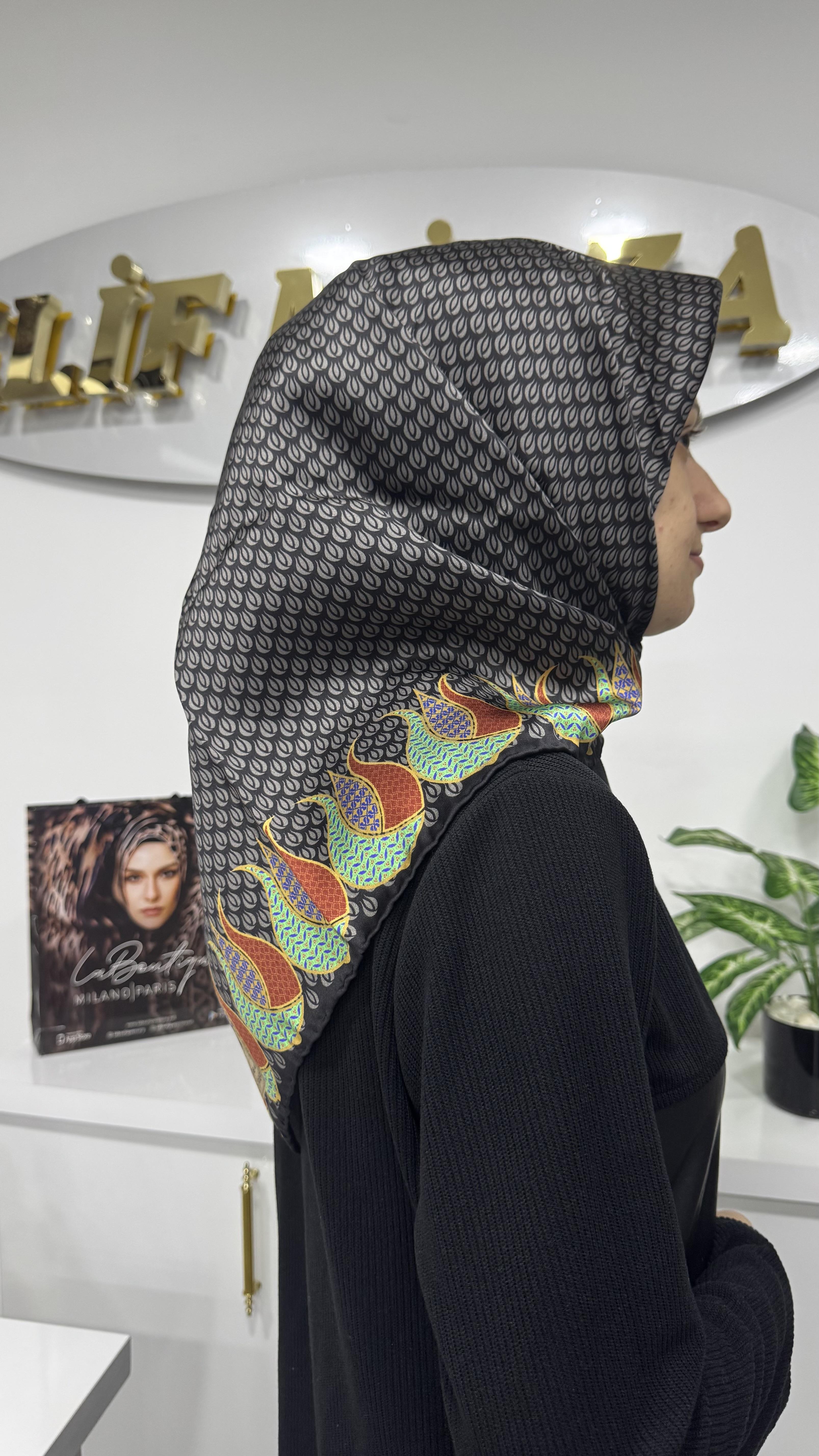 LA BOUTIQUE SURA İPEK EŞARP